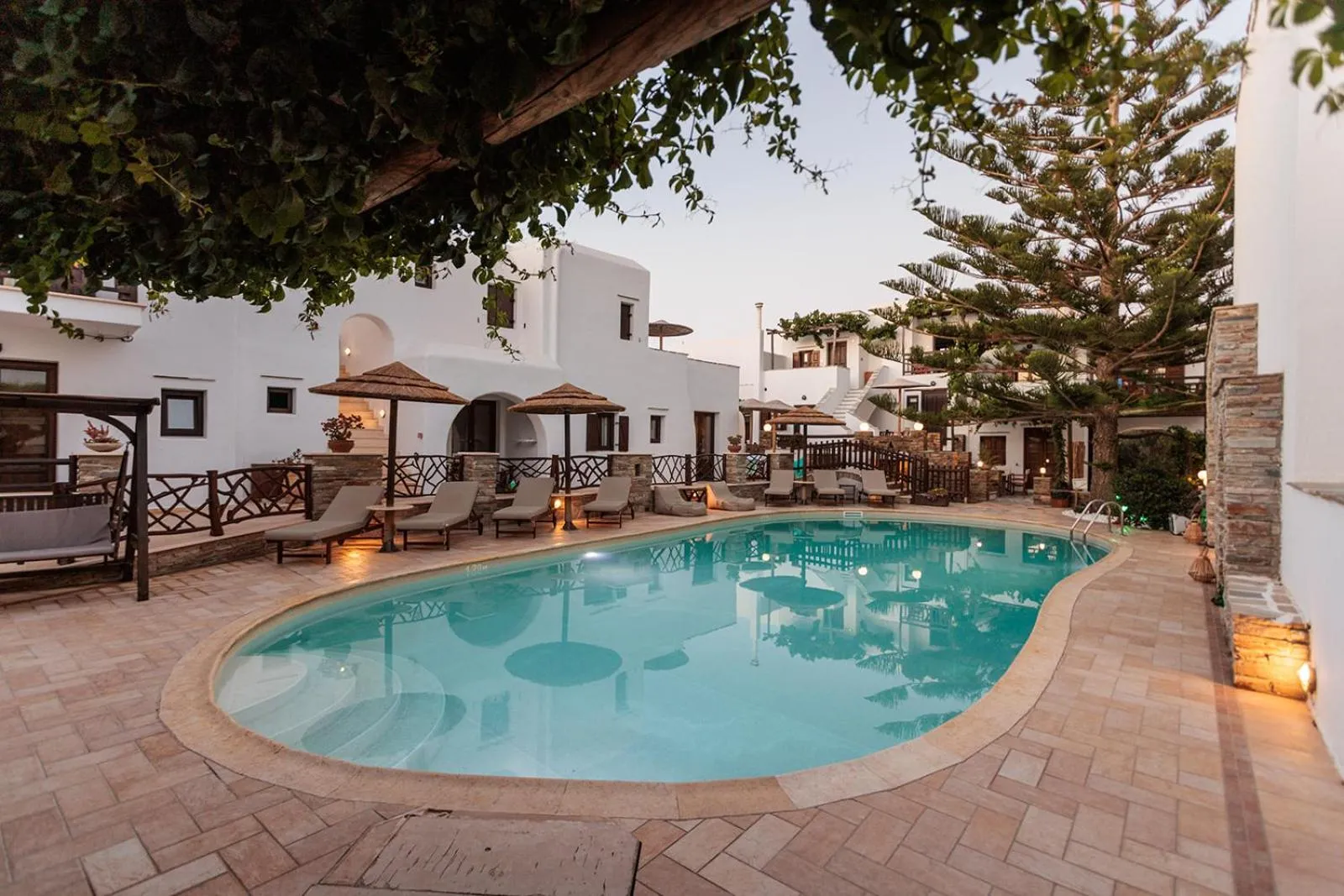 Swimming pool in Anemomilos Beach hotel