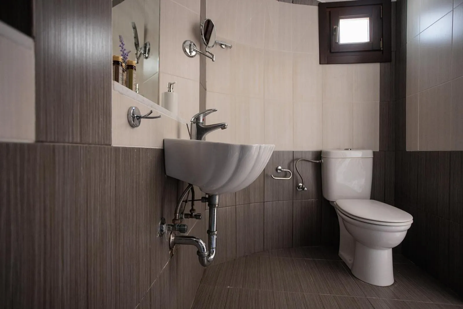 Shower in Anemomilos Beach hotel