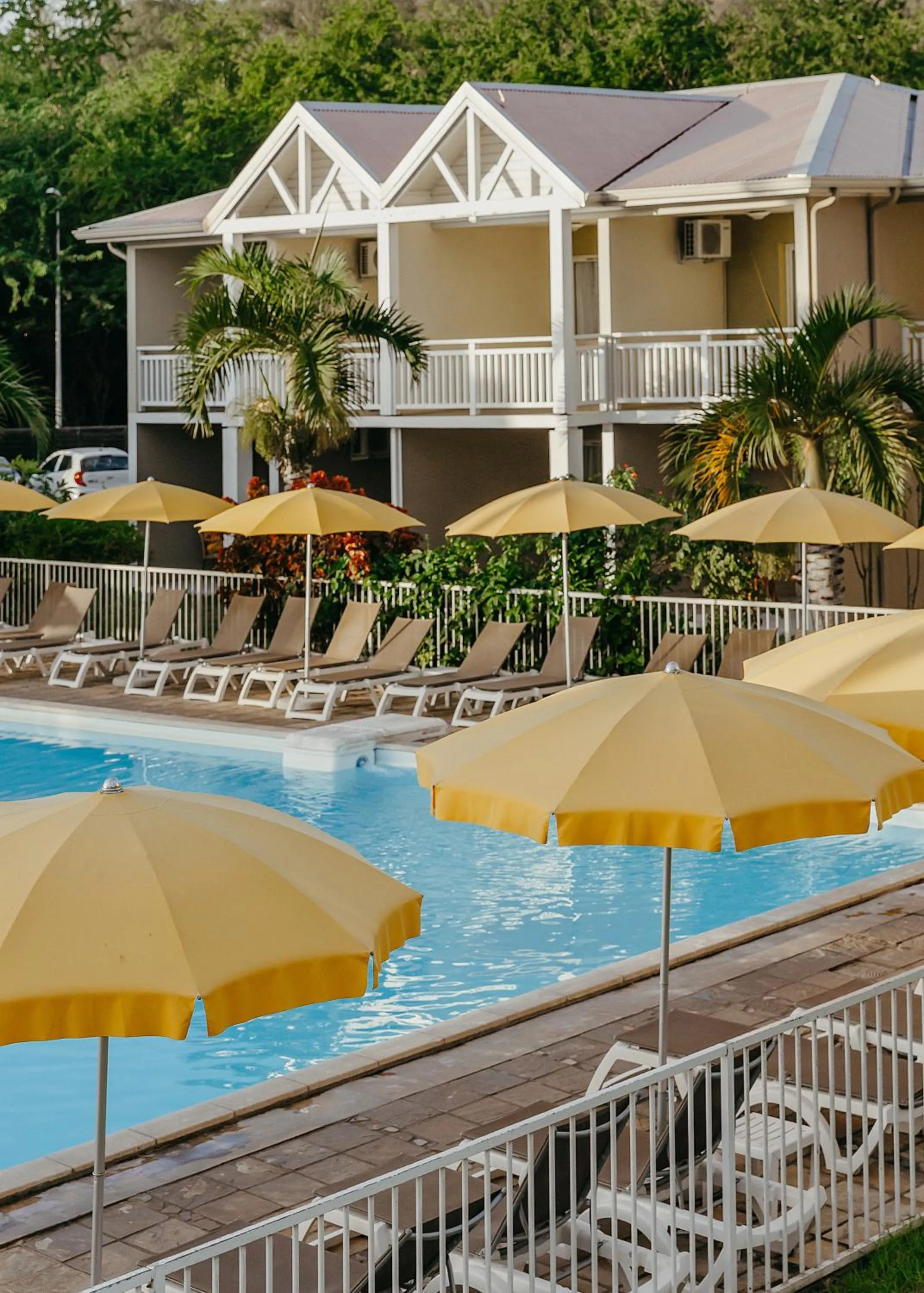 Swimming pool in Hotel Le Recif, Ile de la Reunion