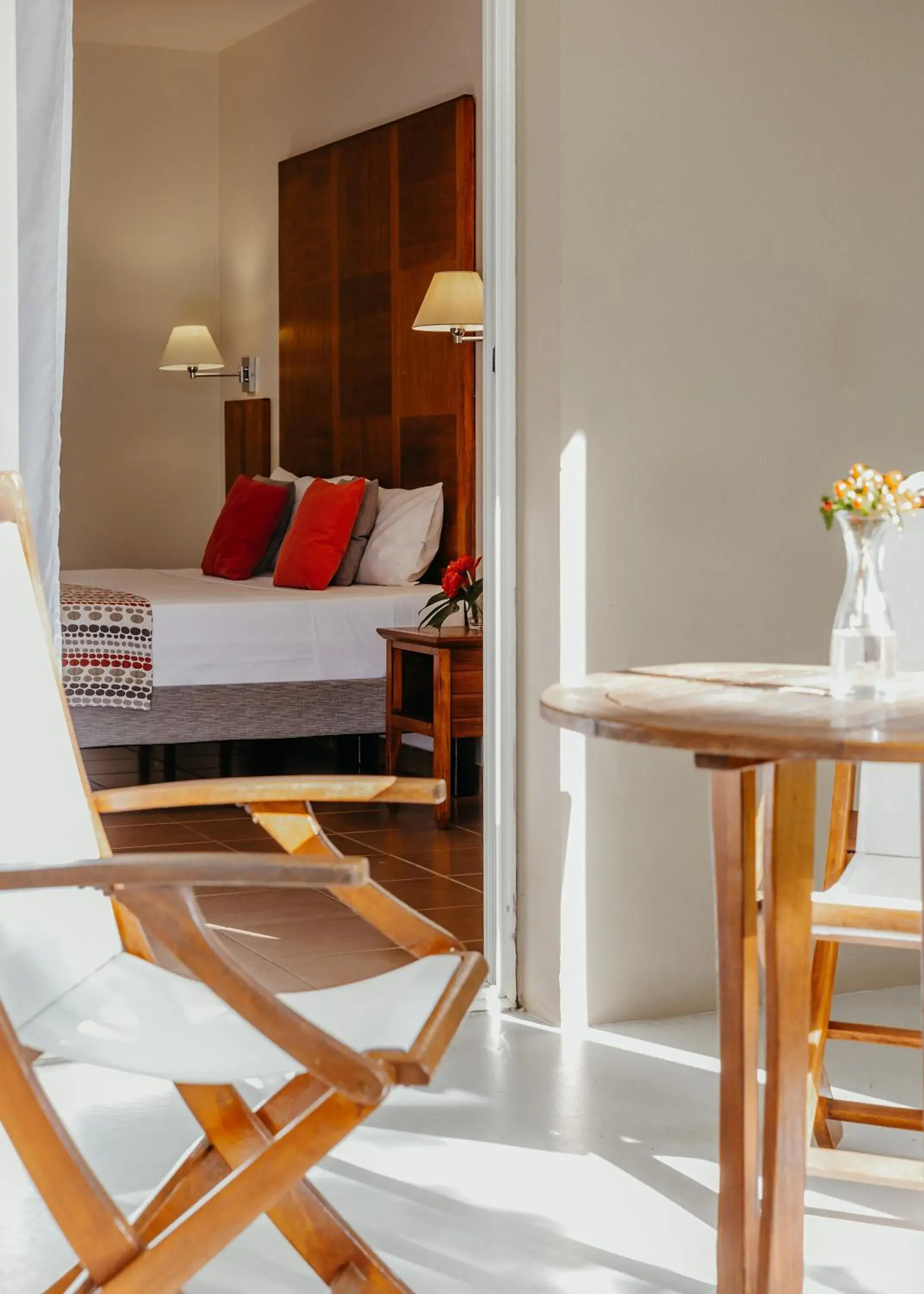 Balcony/Terrace, Bed in Hotel Le Recif, Ile de la Reunion Balcony/Terrace, Bed in Hotel Le Recif, Ile de la Reunion