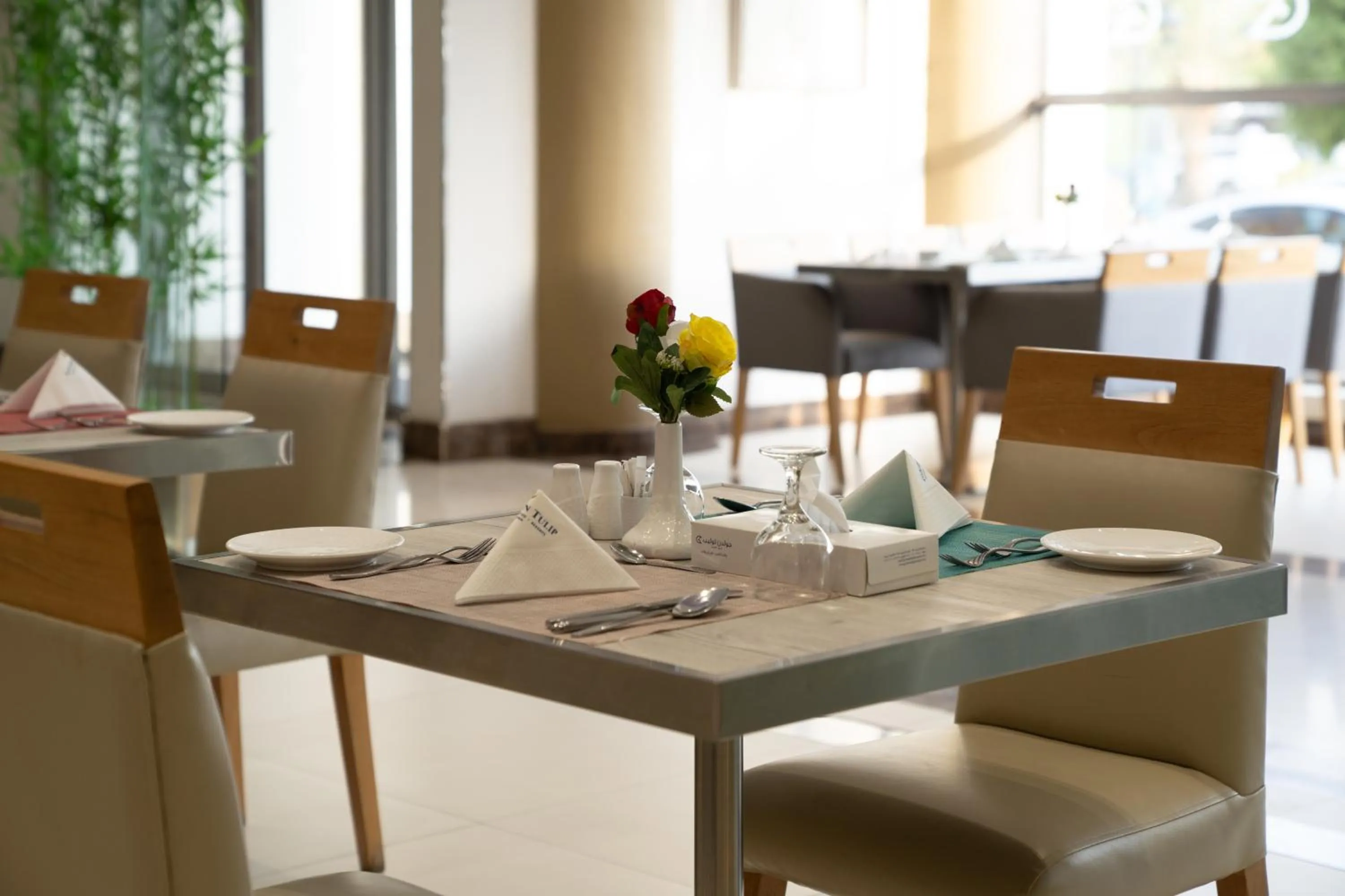 Restaurant/places to eat in Golden Tulip Hotel Buraidah Al Qassim