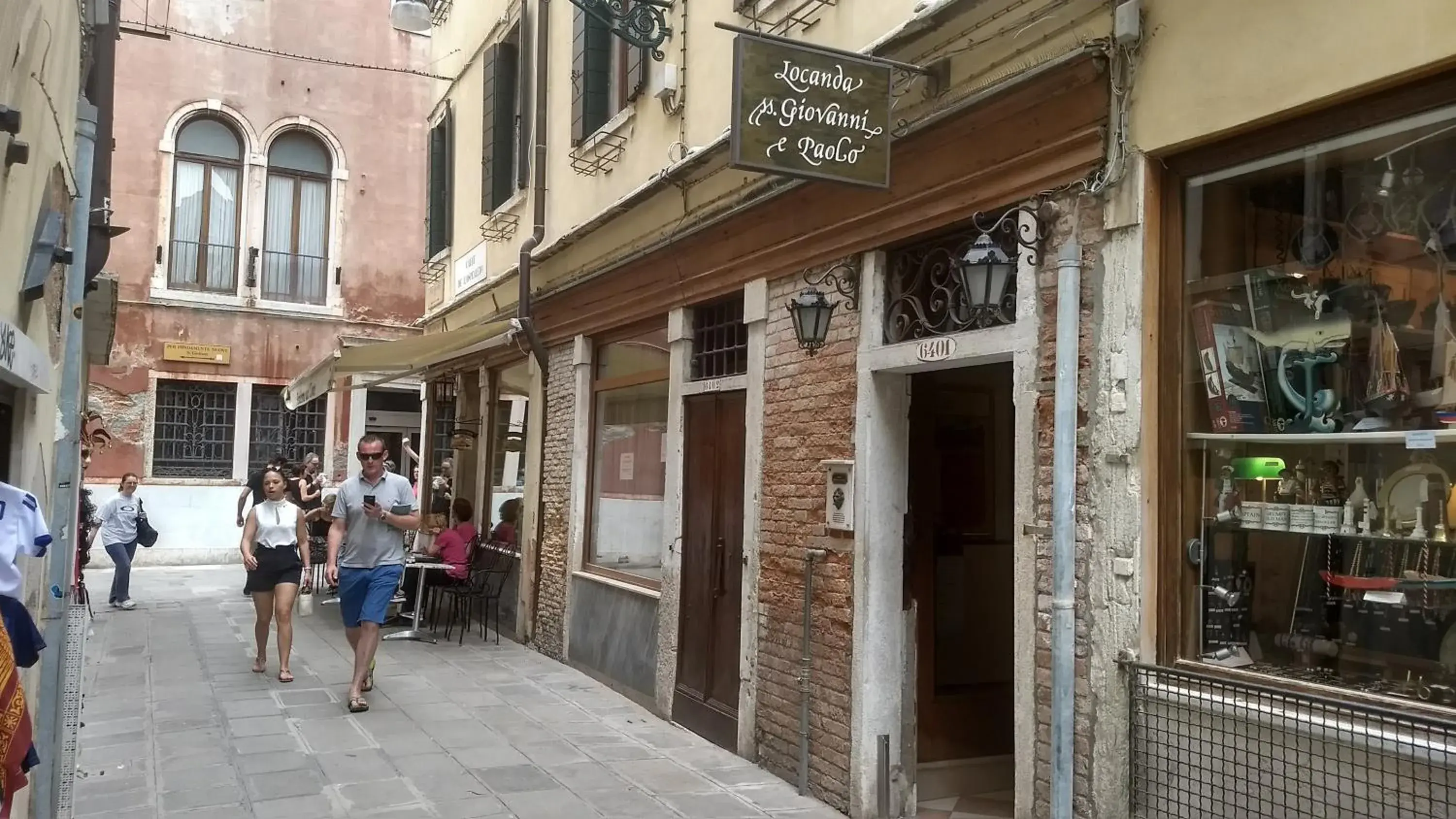 Property building in Alloggi SS Giovanni e Paolo Property building in Alloggi SS Giovanni e Paolo