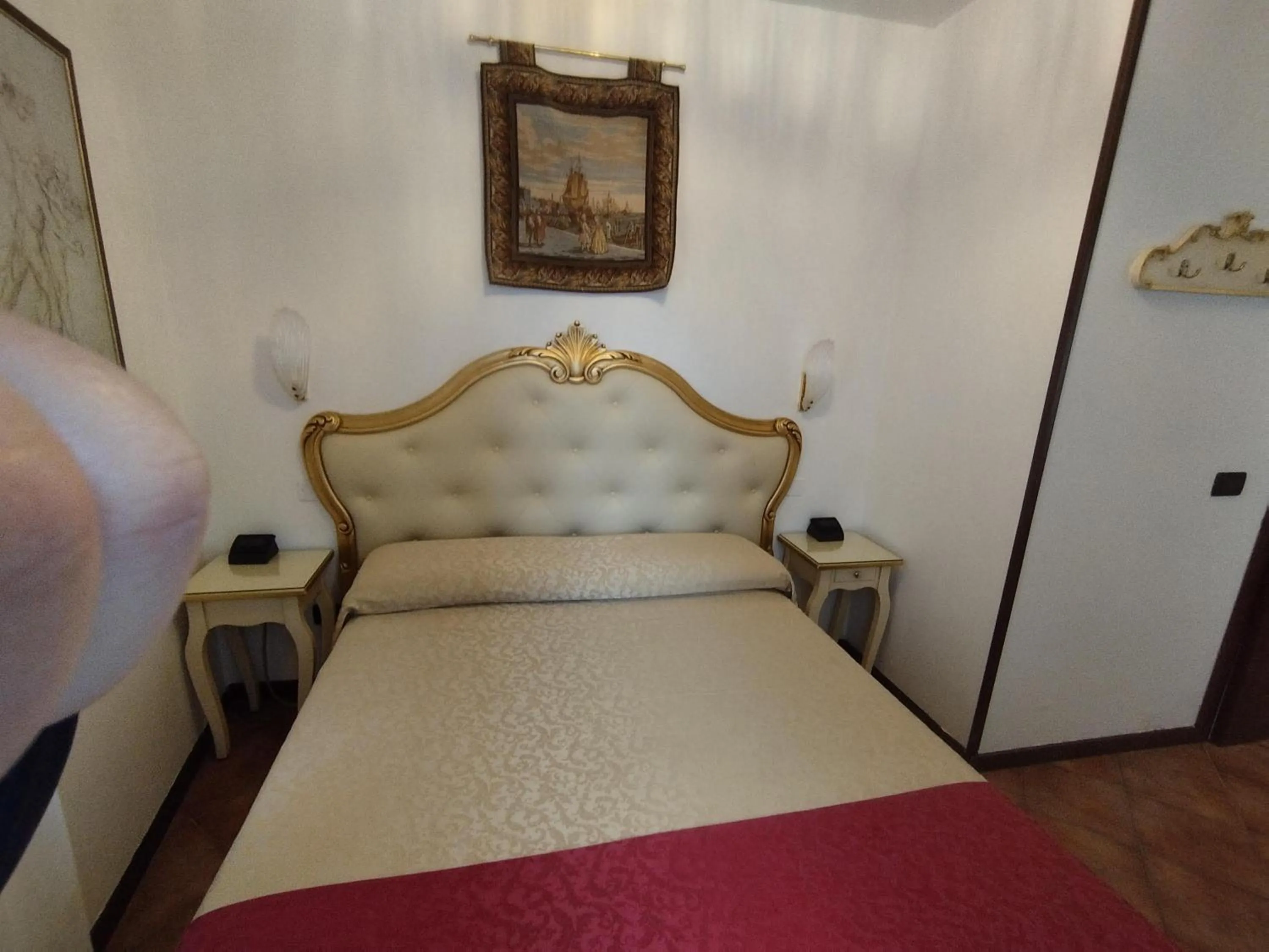 Bed in Alloggi SS Giovanni e Paolo