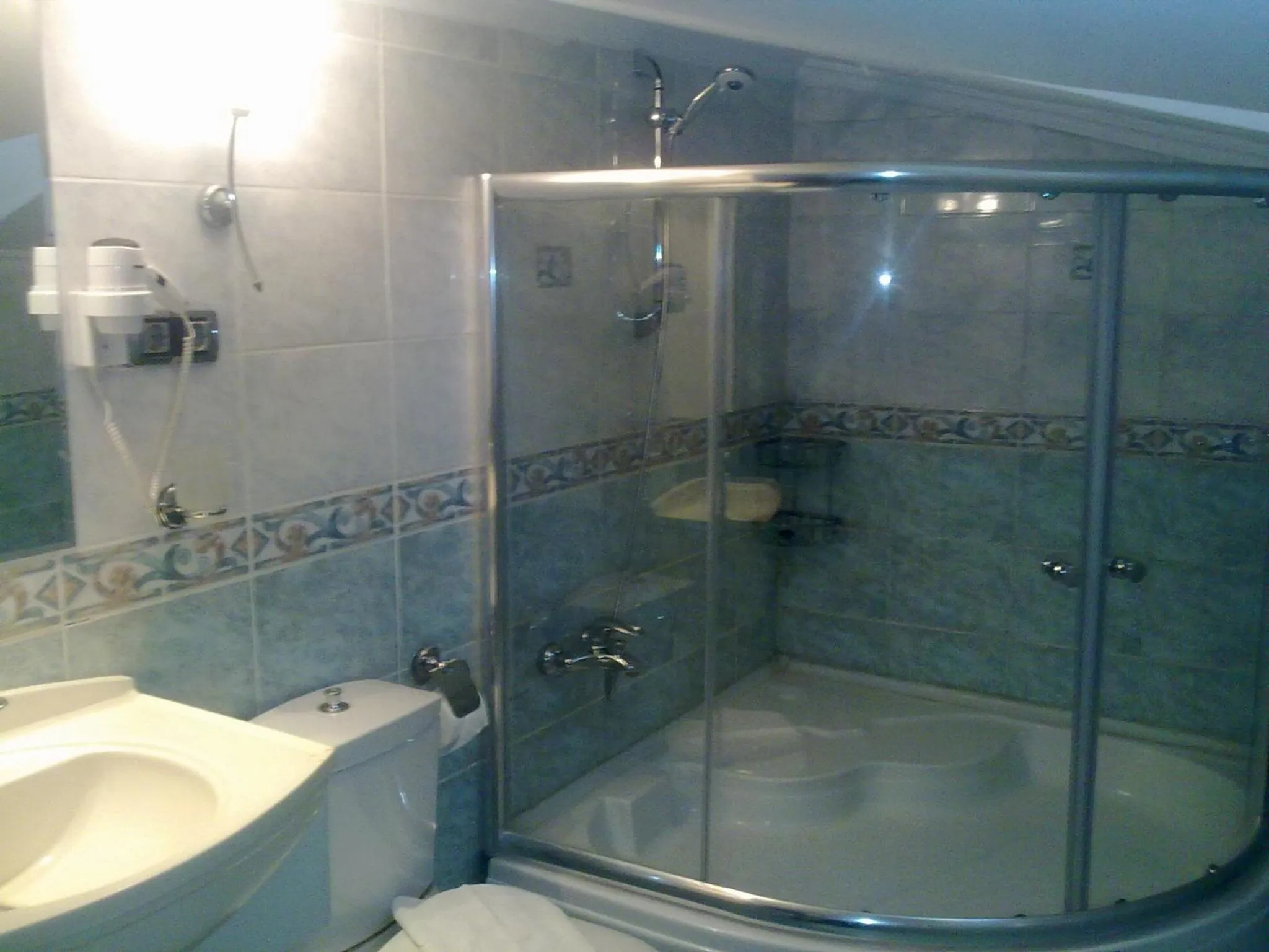 Shower in Grand Dilara Hotel