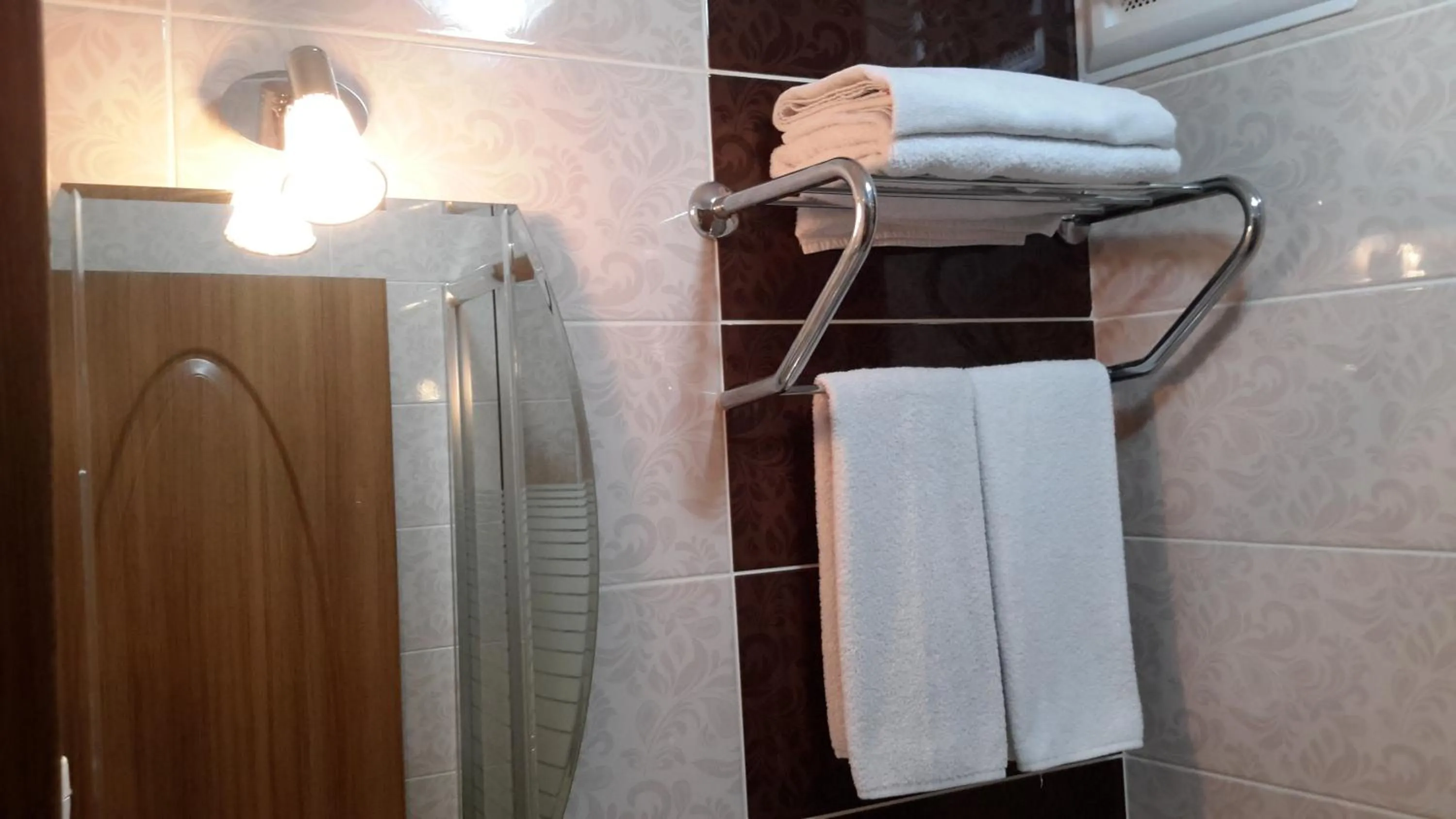 Shower in Grand Dilara Hotel