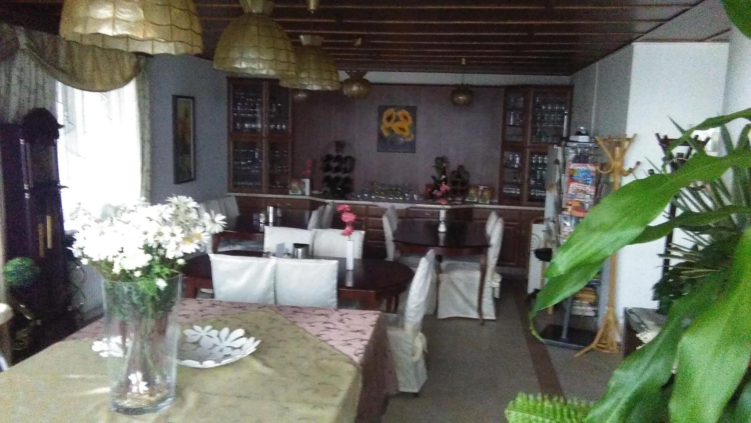 Lounge or bar in White House