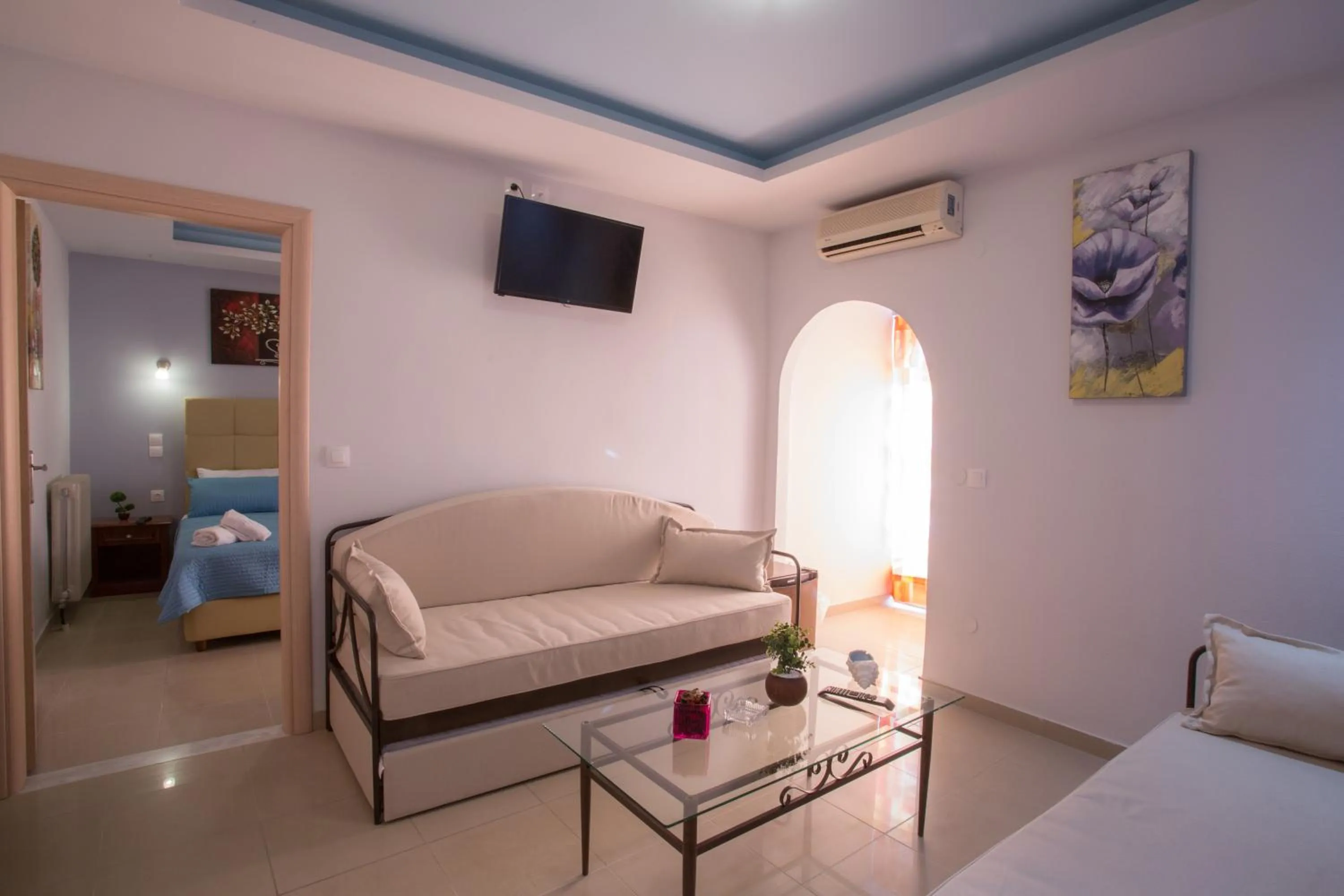 Photo of the whole room in Gouvia Hotel