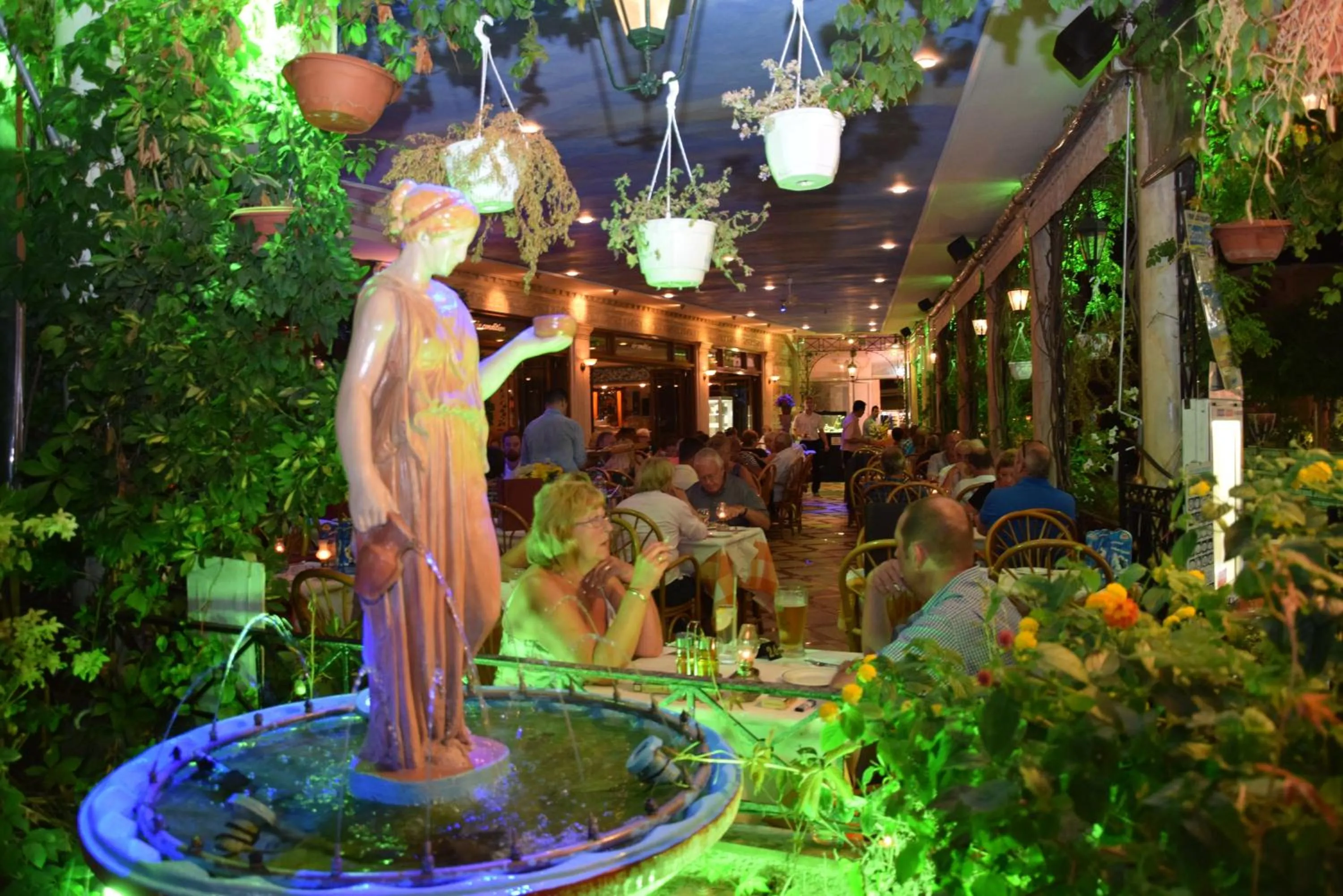 Restaurant/places to eat in Gouvia Hotel