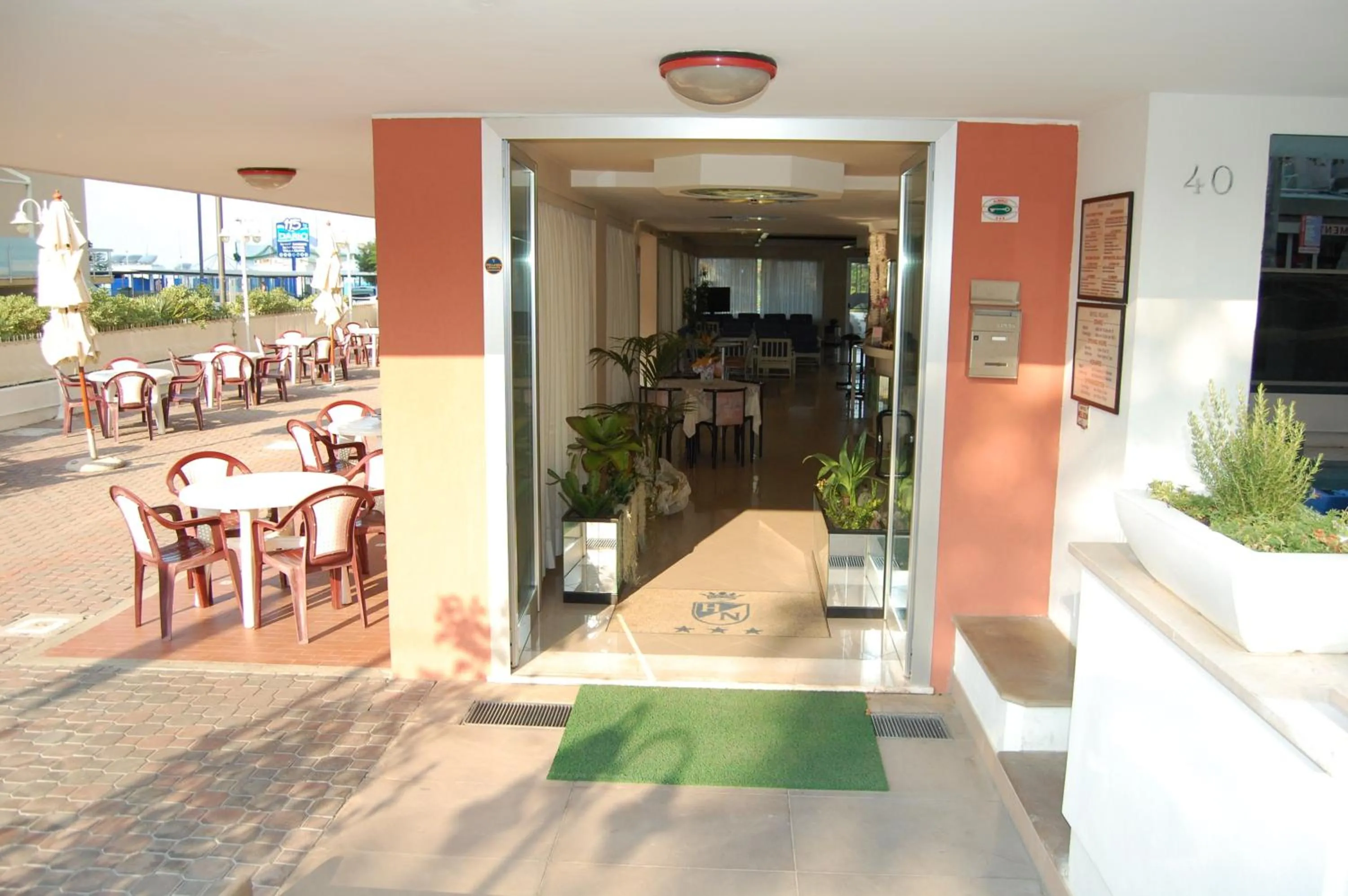Patio in Hotel Nelson