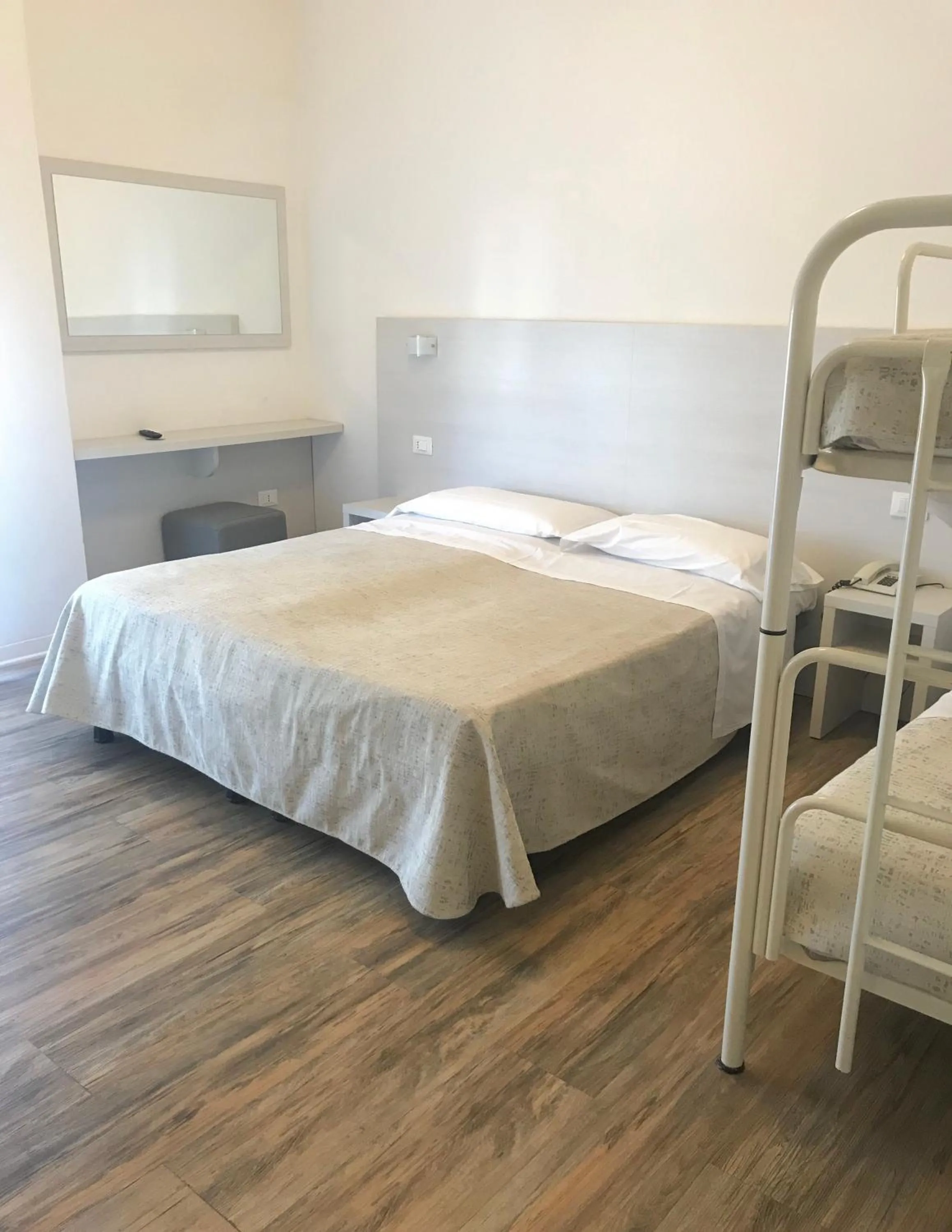 Bed in Hotel Nelson