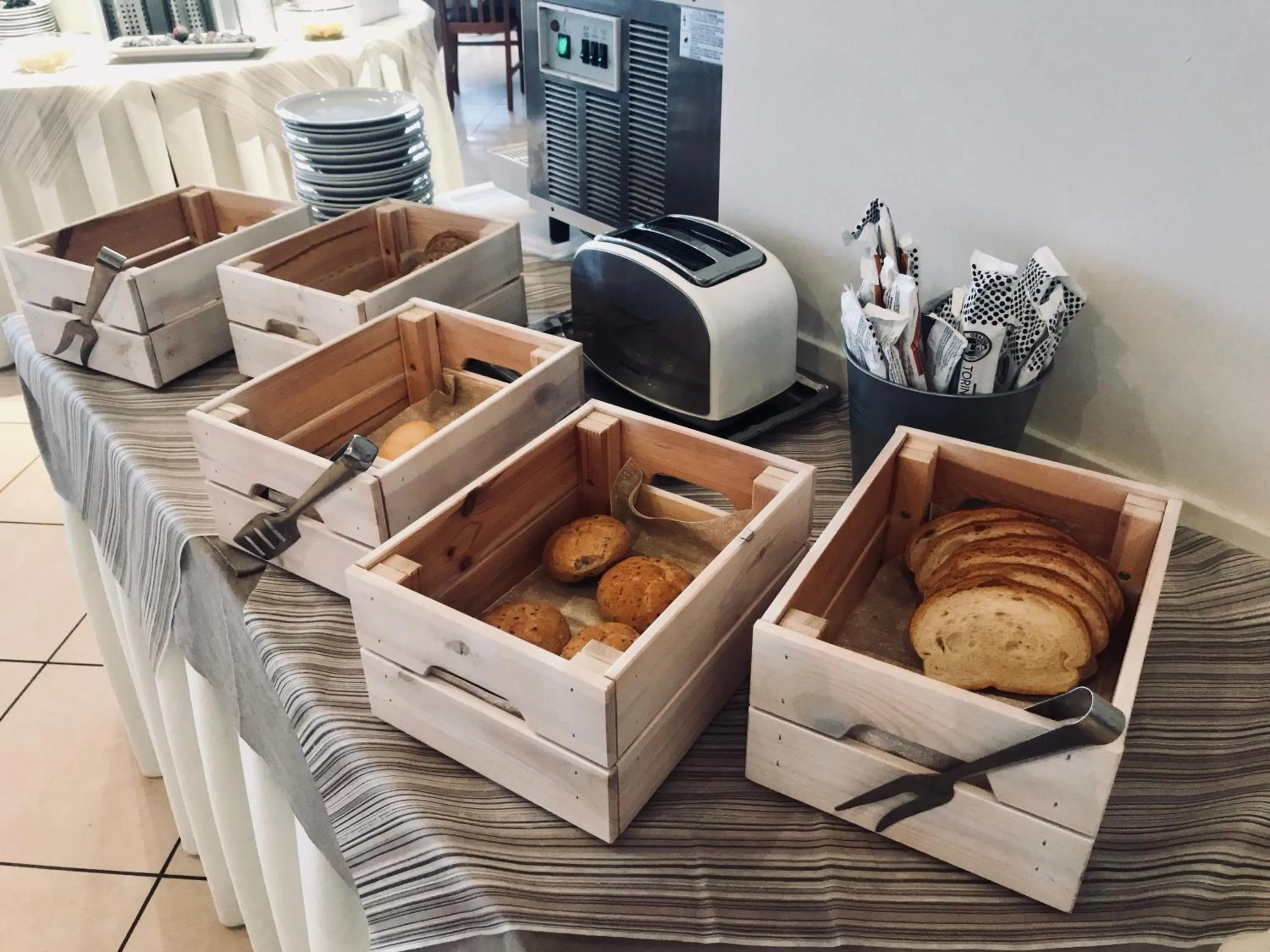 Continental breakfast in Hotel Nelson