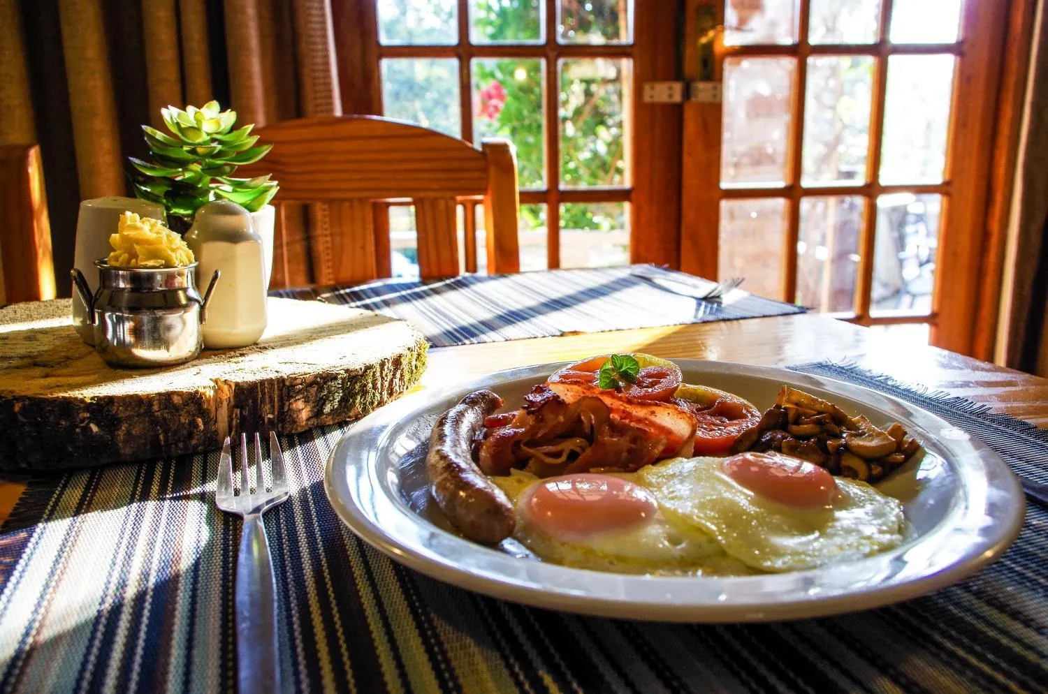 English/Irish breakfast in The Manderson Hotel and Conference Centre