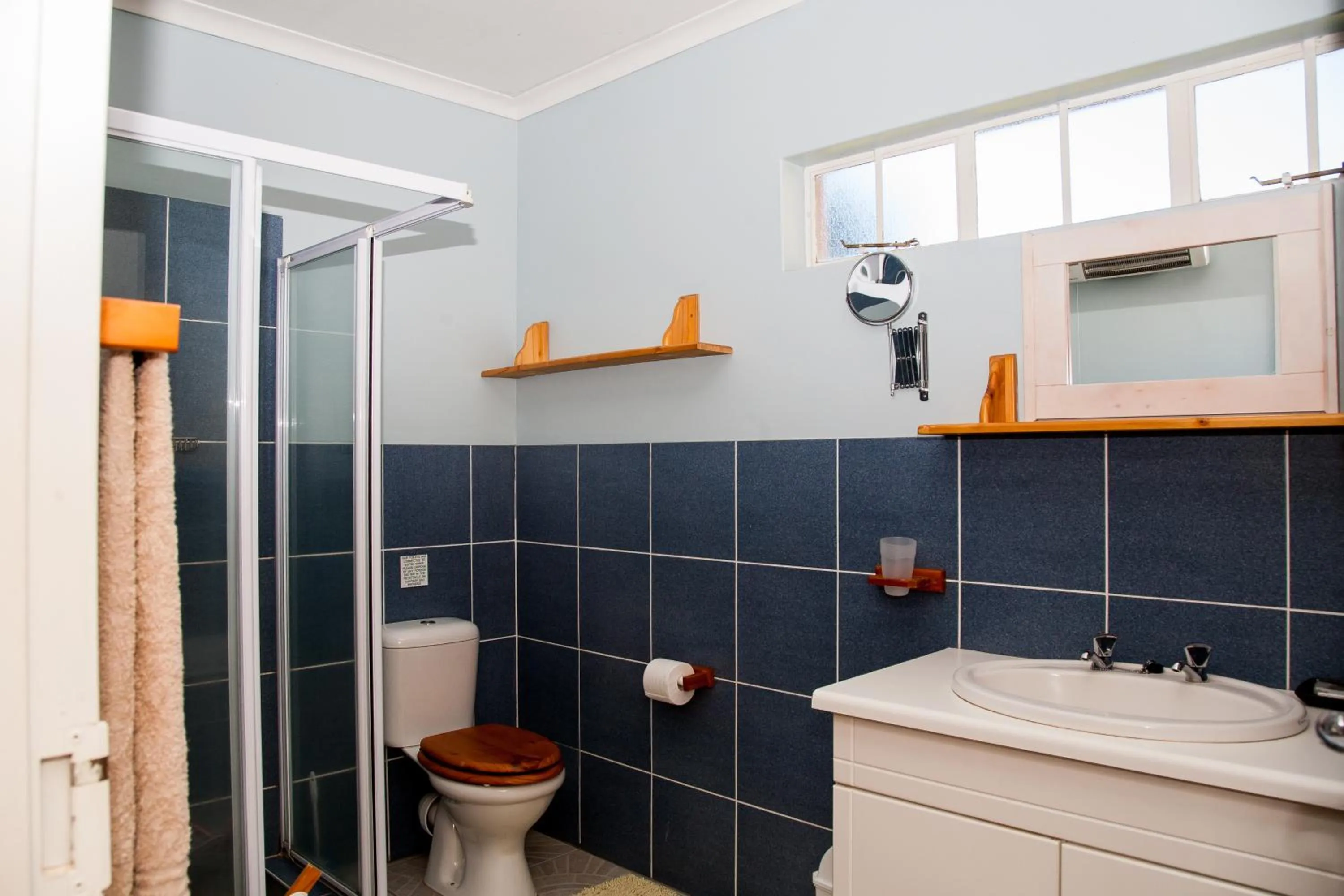 Bathroom in The Manderson Hotel and Conference Centre