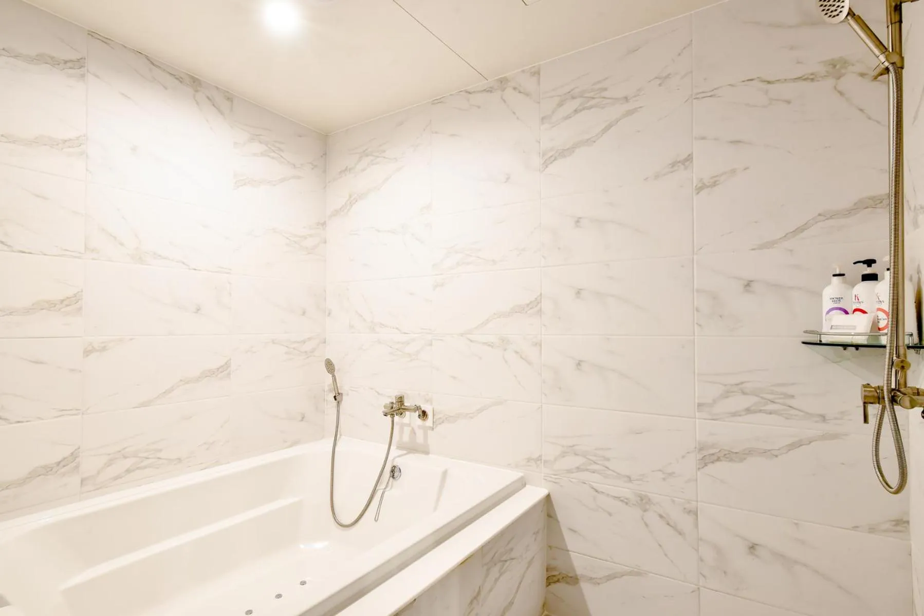 Blanc Business Hotel