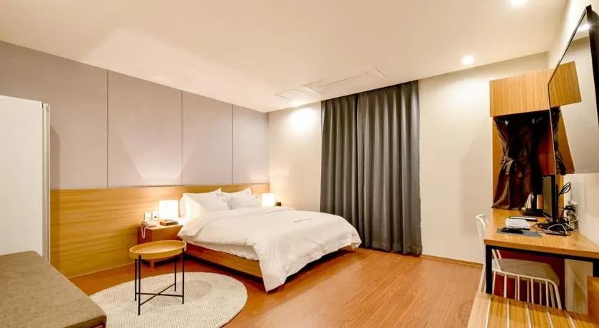 Bed in Blanc Business Hotel