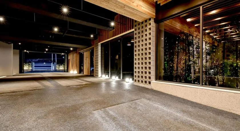 Blanc Business Hotel