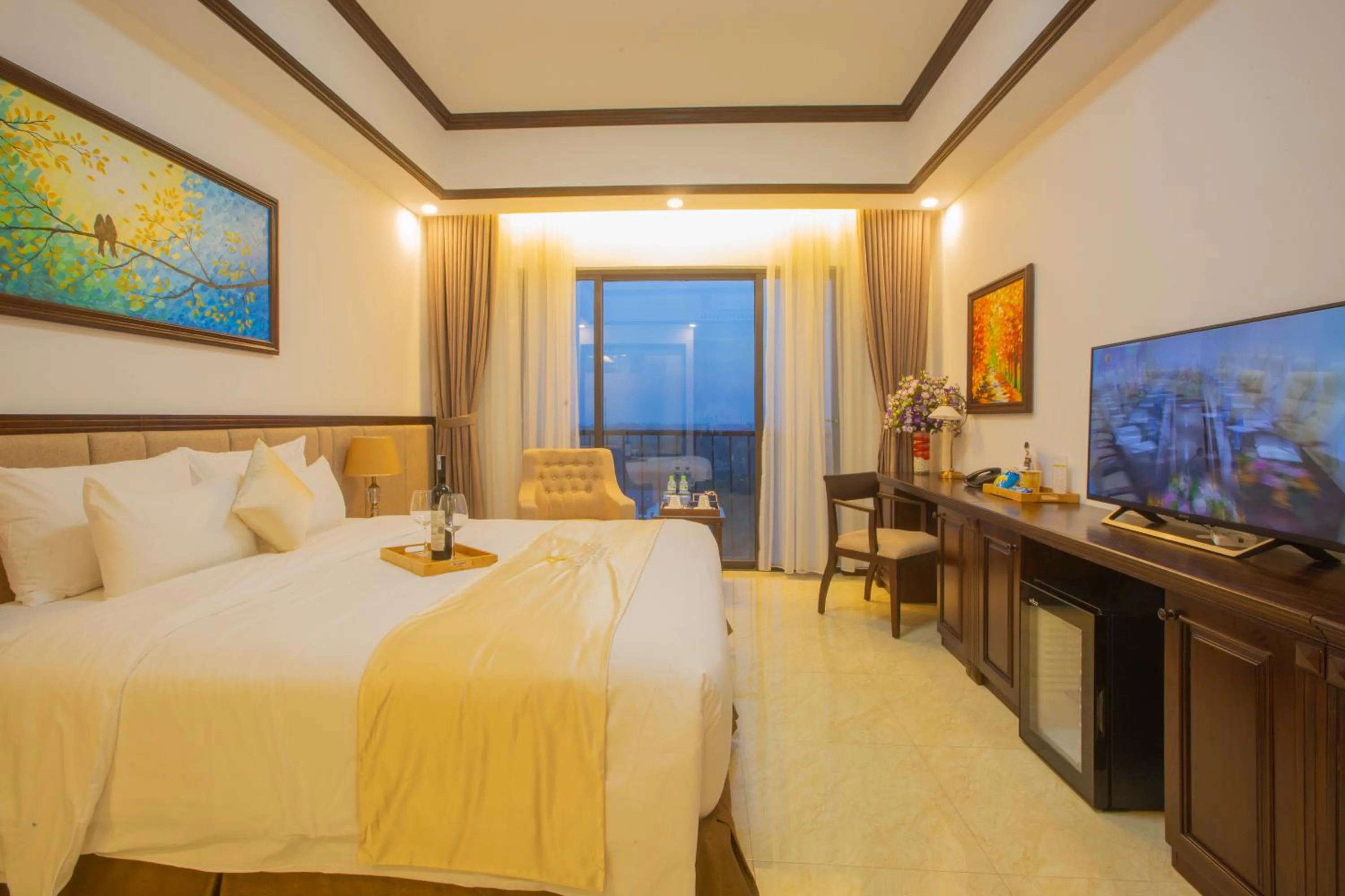 Bed in Westlake Hotel & Resort Vinh Phuc