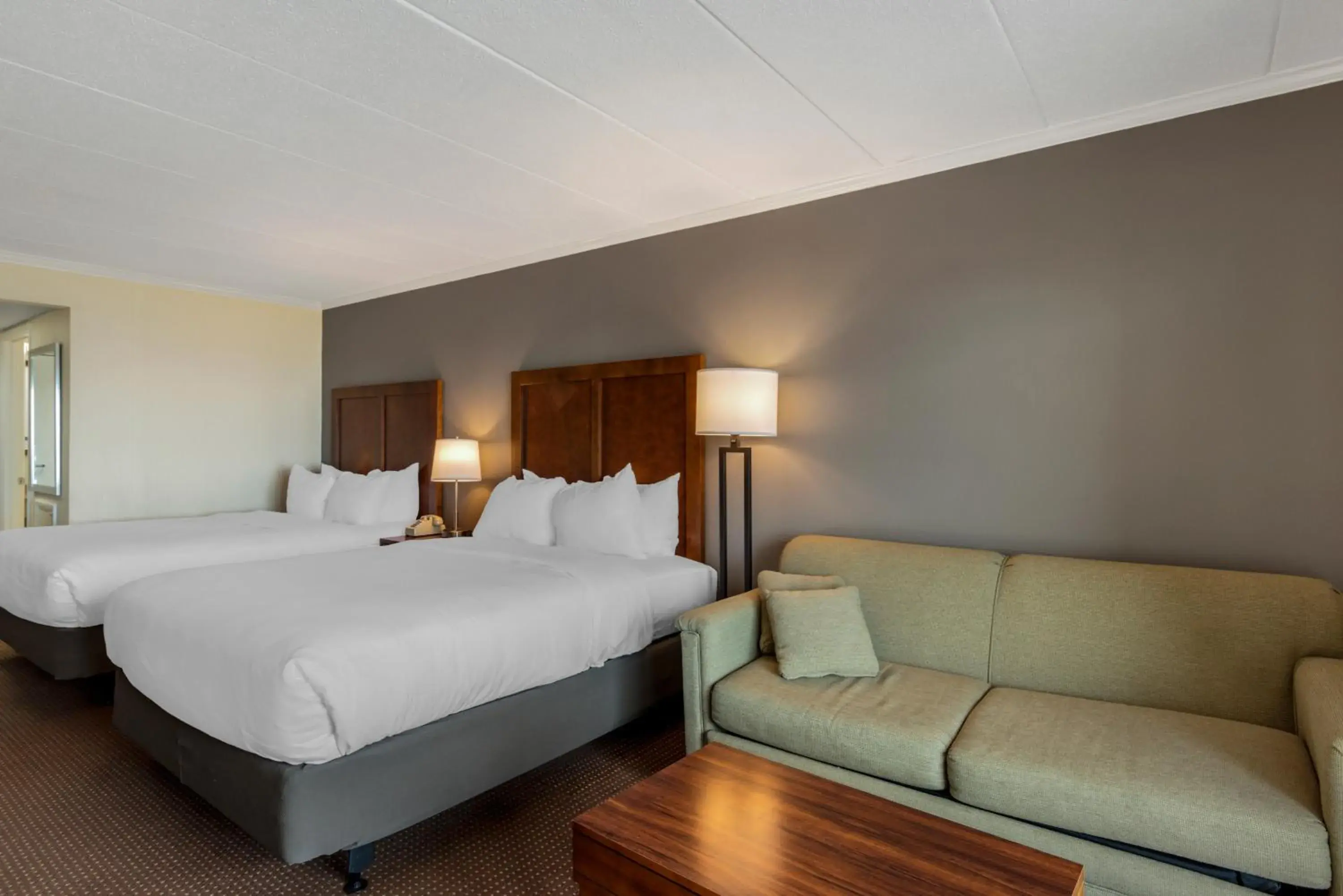 Photo of the whole room, Bed in Quality Inn Ocean City Beachfront Photo of the whole room, Bed in Quality Inn Ocean City Beachfront