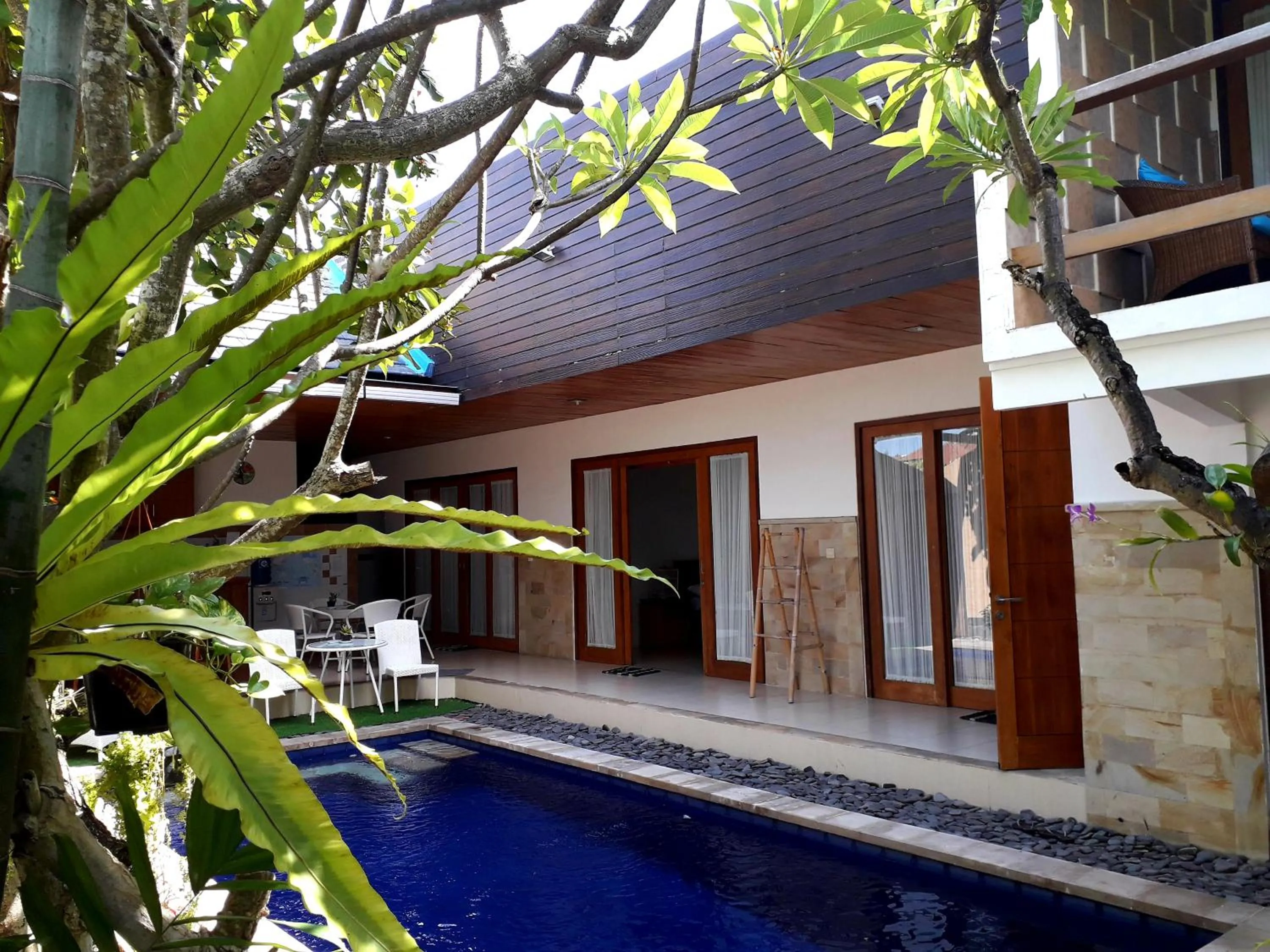 Budget Double Room in Agus Villa