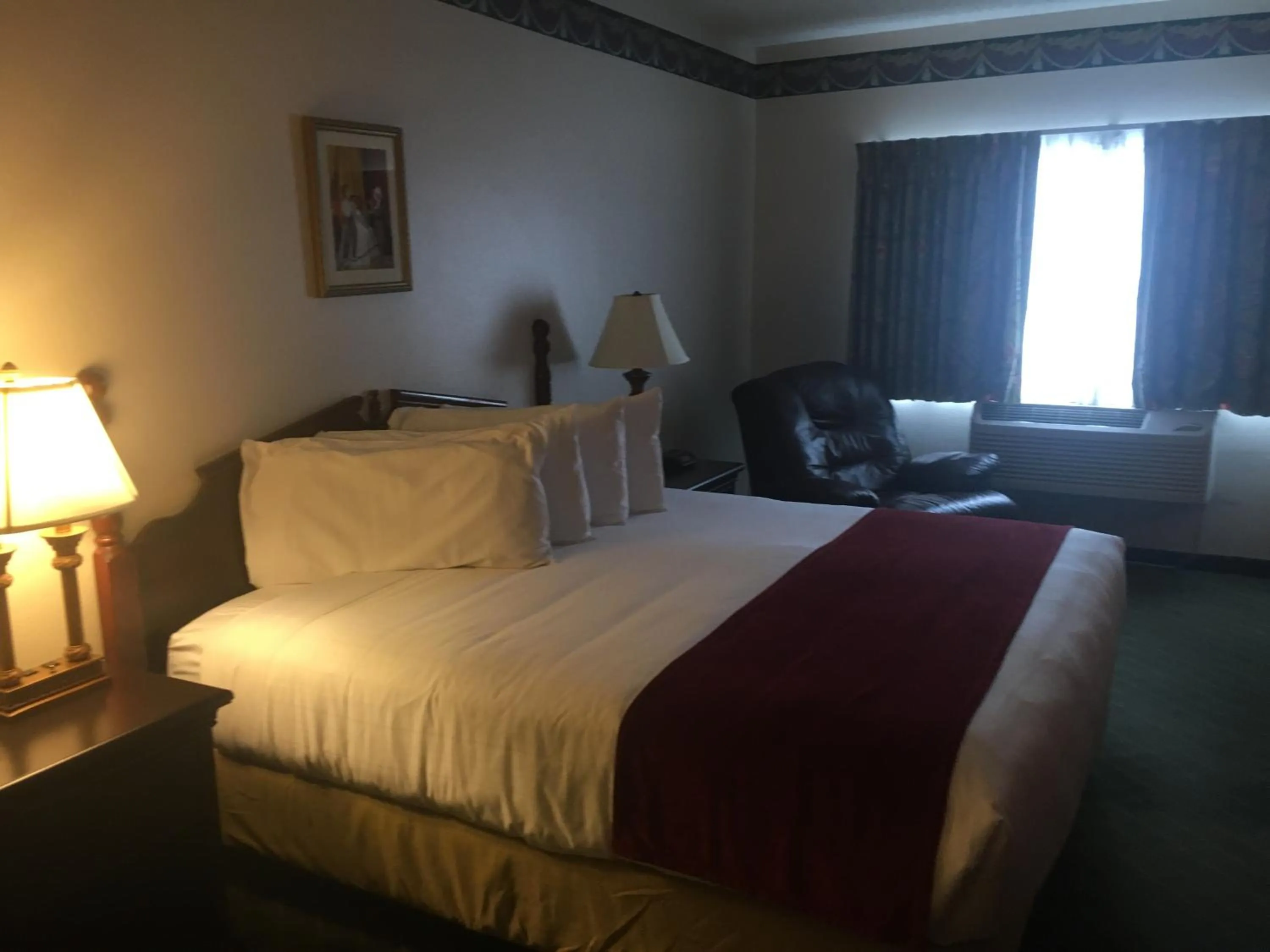 Bed in Hotel Grand Victorian