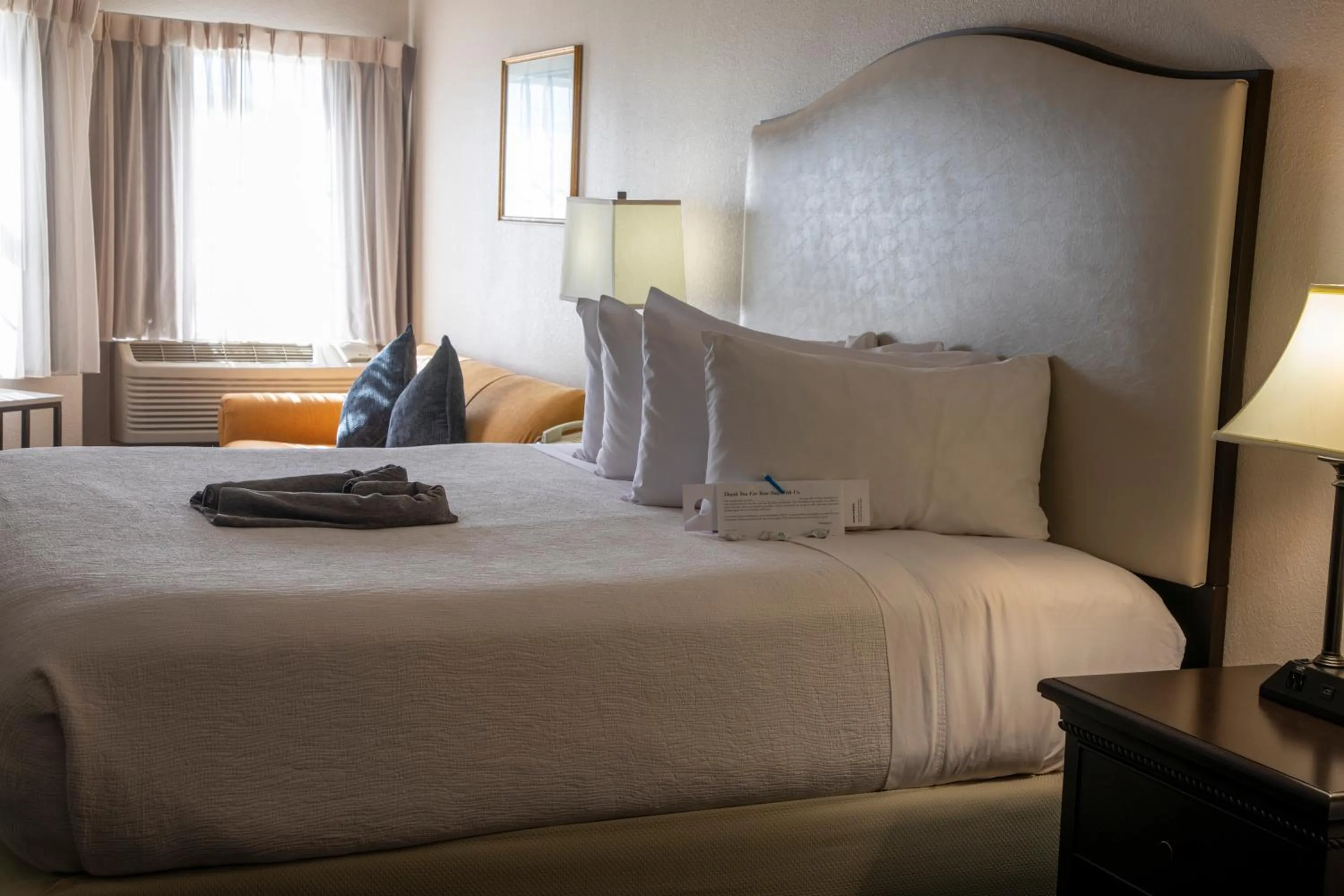 Bed in Hotel Grand Victorian