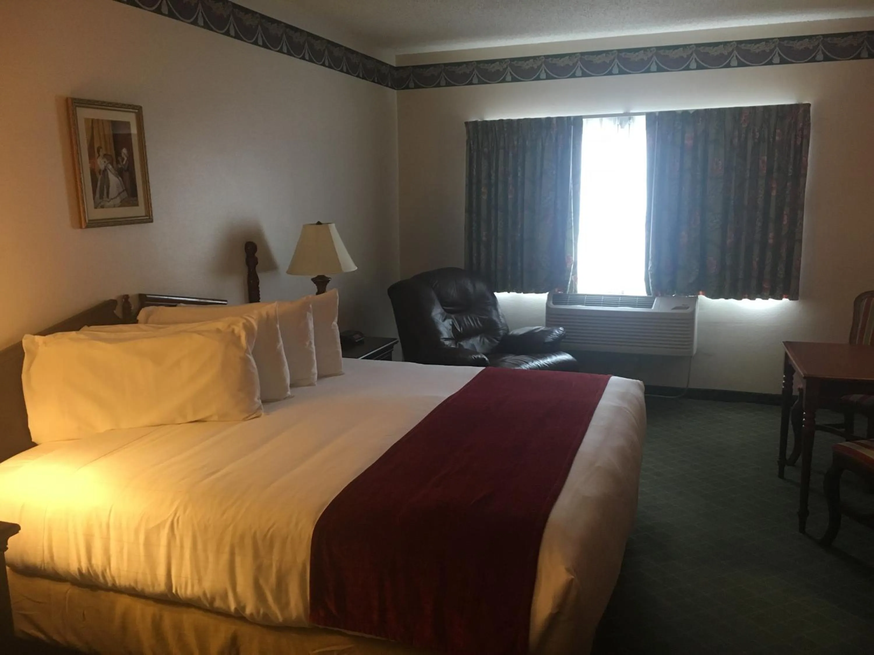 Bed in Hotel Grand Victorian