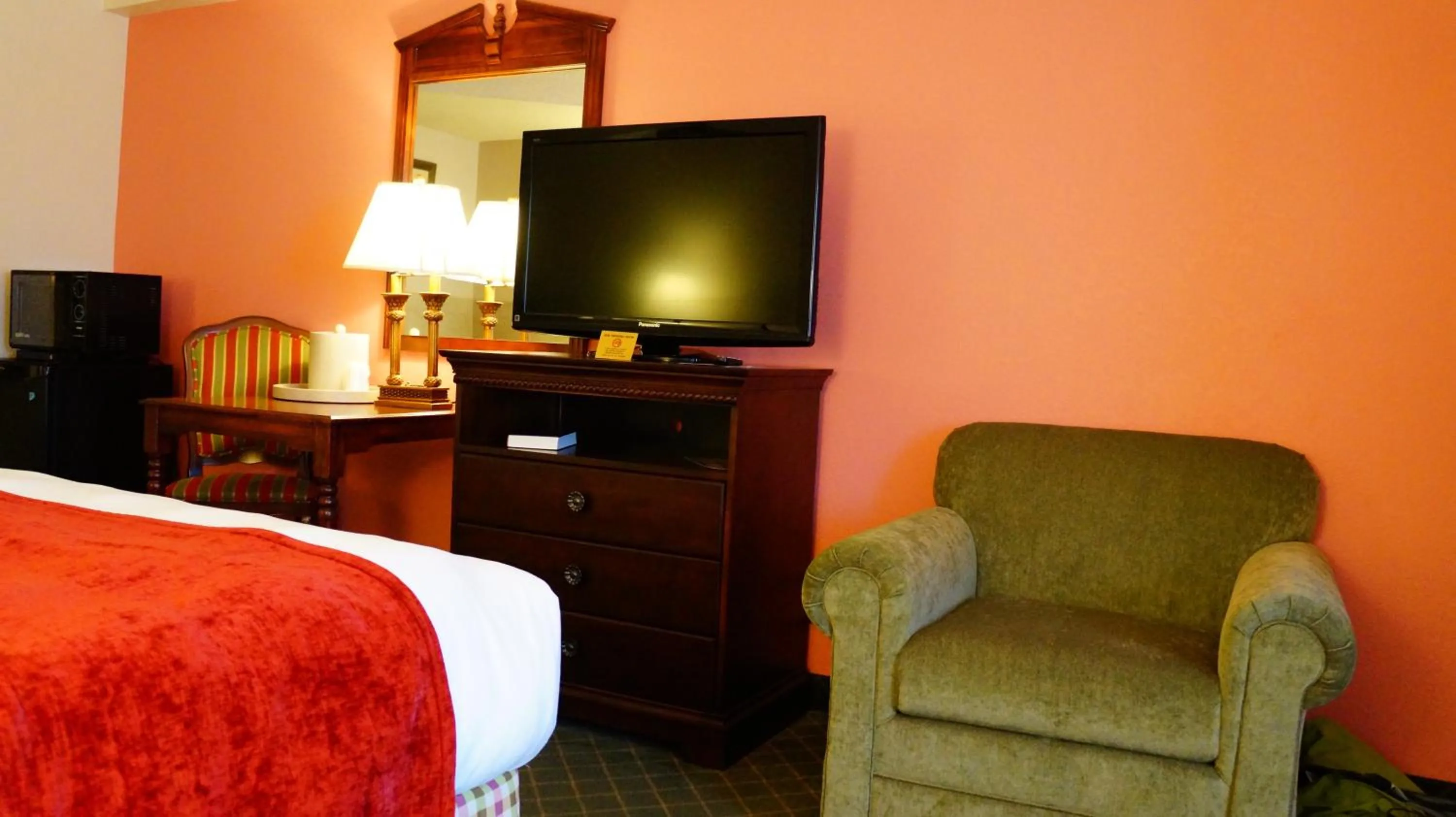 Seating area, Bed in Hotel Grand Victorian