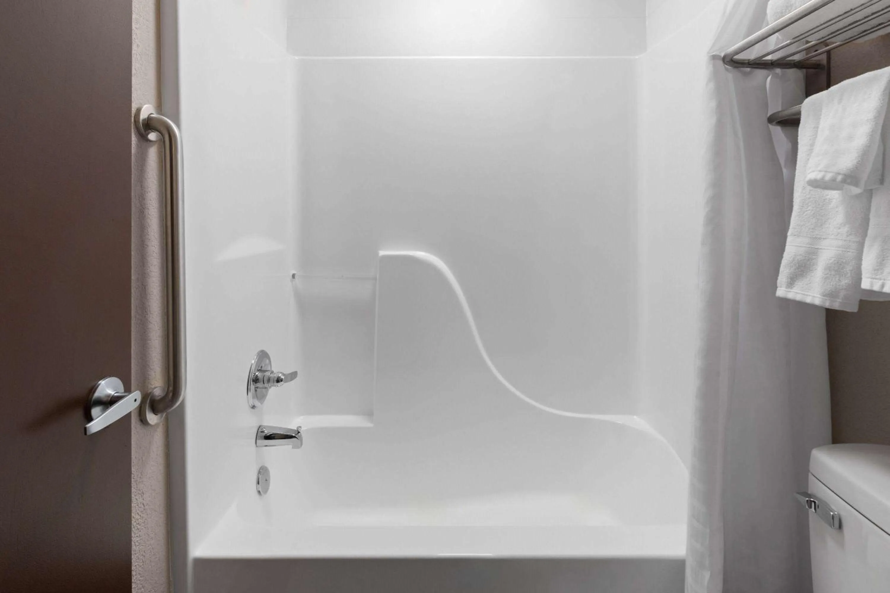 Bathroom in Super 8 by Wyndham Bridgeport/Clarksburg Area