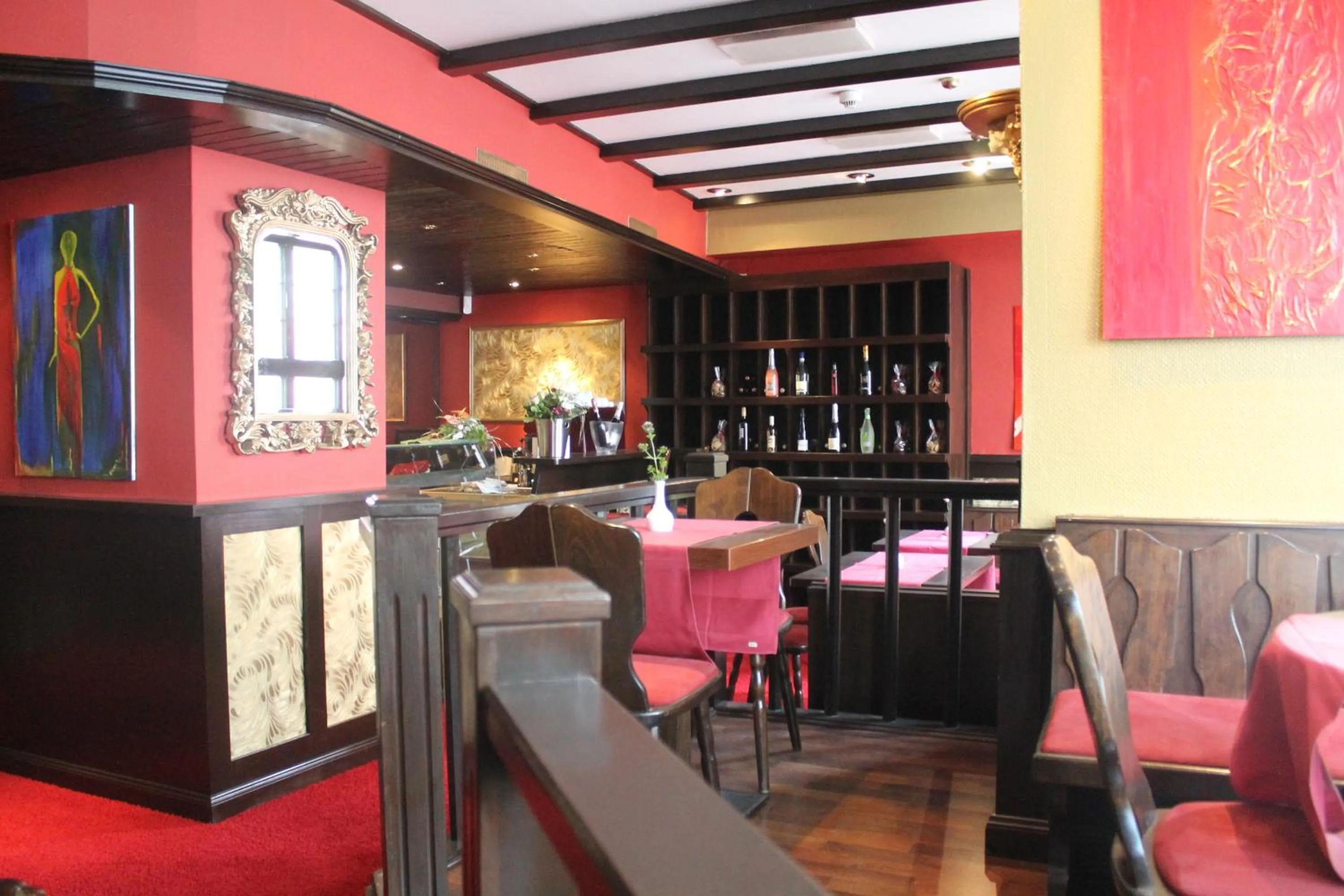 Restaurant/places to eat in Hotel Denkmal 13 Rostock - Kaufmannshaus Krahnstöver