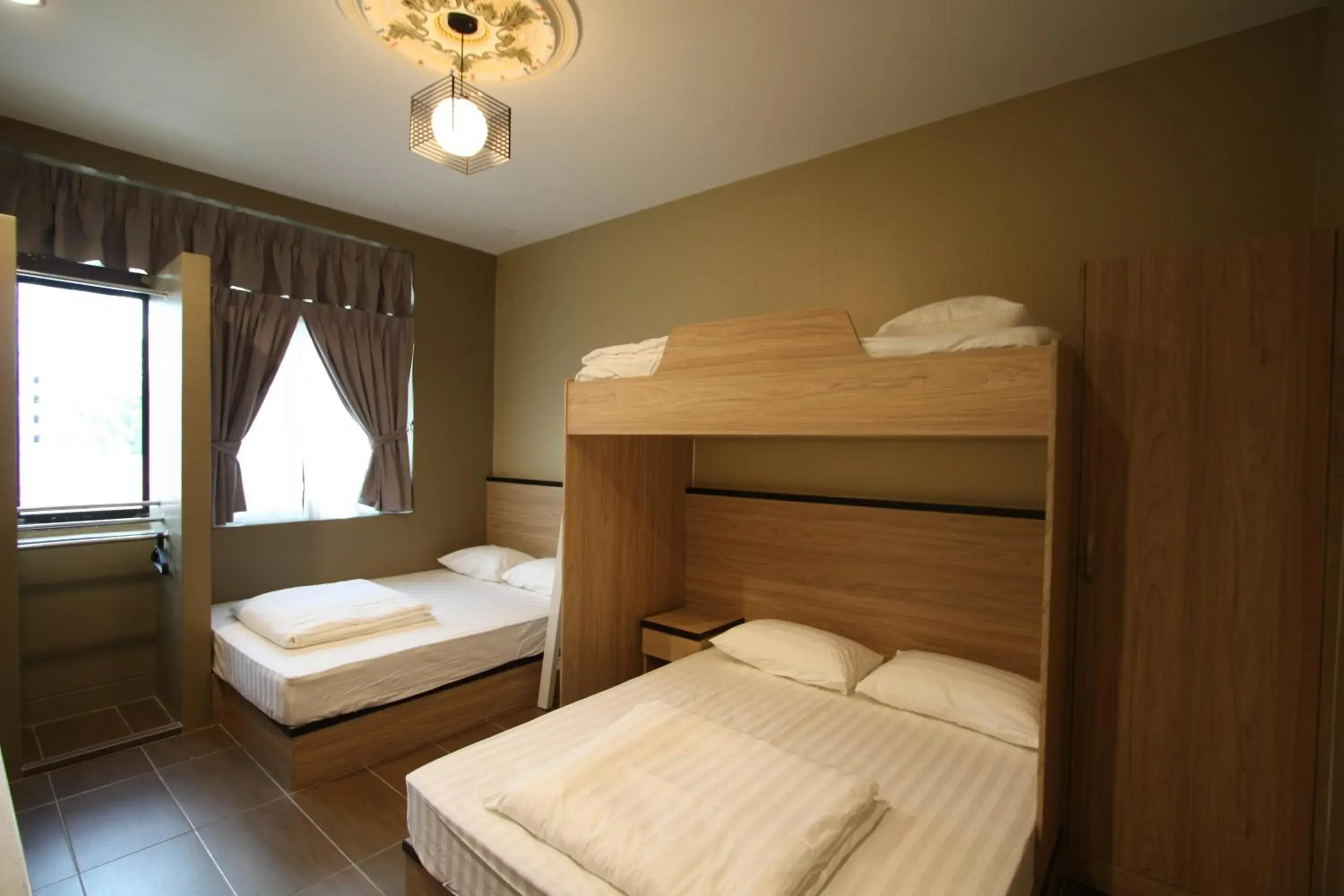 Bed in Shamrock Greenhill Bed in Shamrock Greenhill