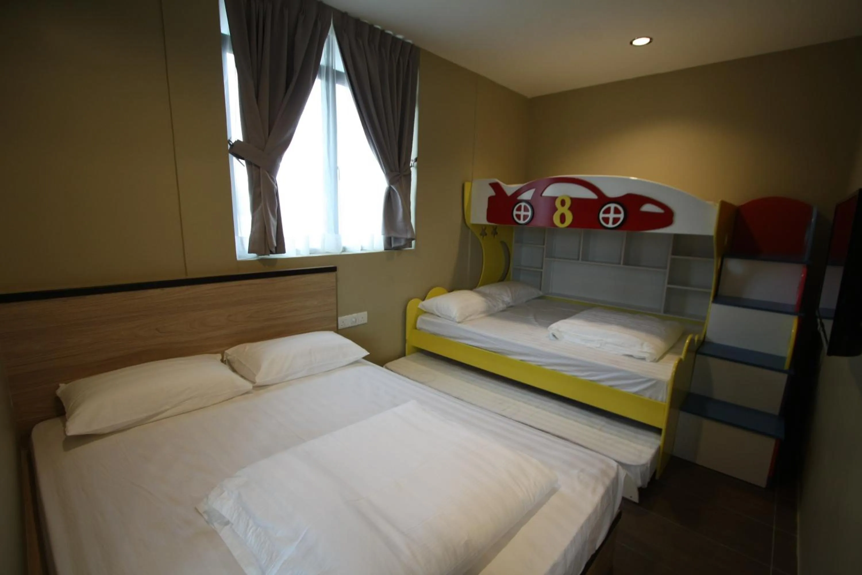 Bed in Shamrock Greenhill