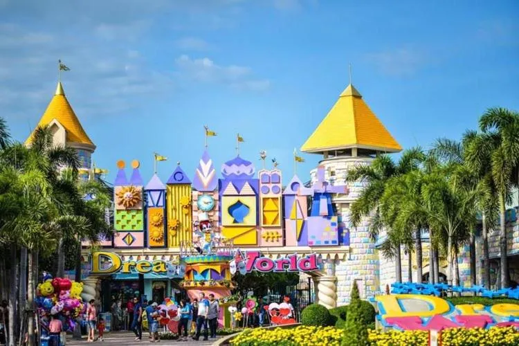 Nearby landmark in Triple Trees Hotel