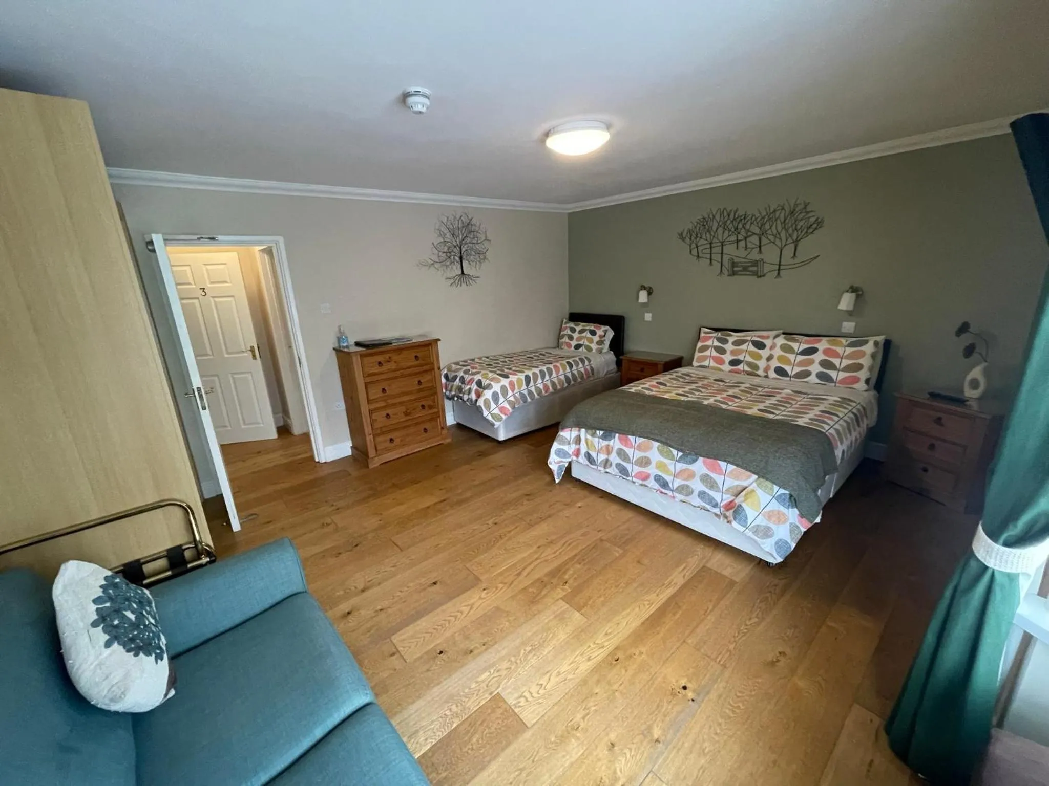 Bed in Lovesgrove Country Guest House