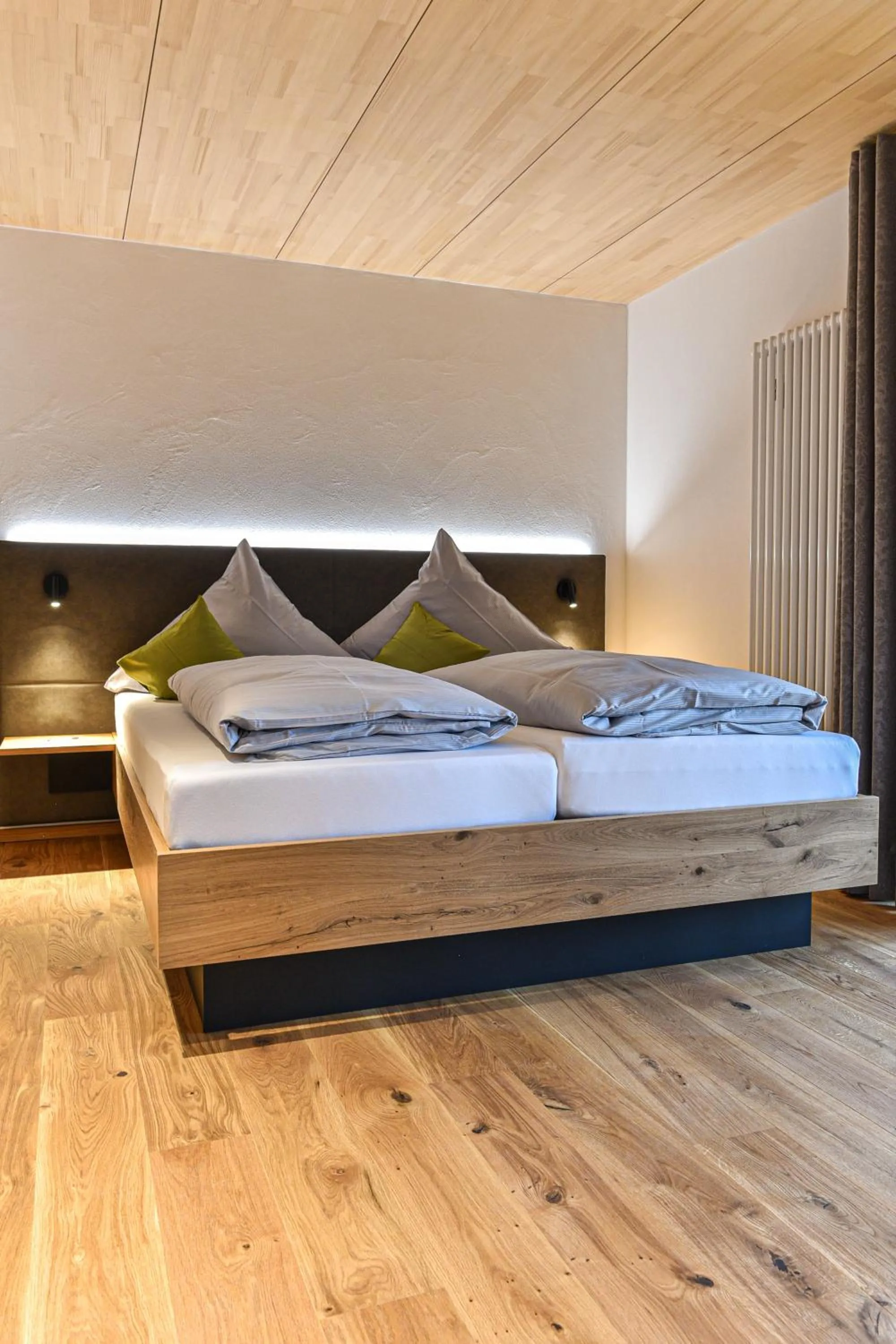 Bed in Landhotel und Apartments Sonneck