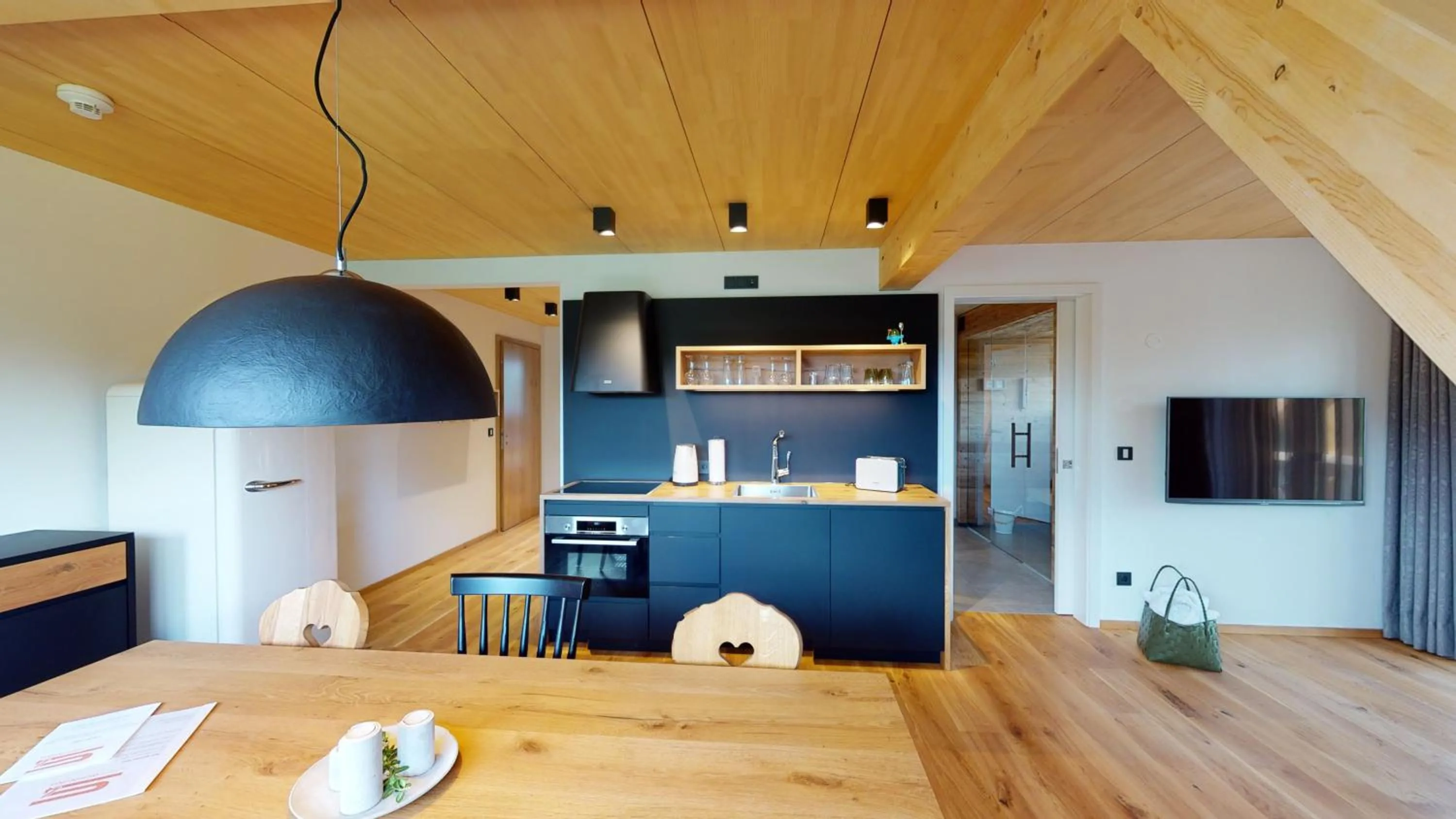 Kitchen or kitchenette in Landhotel und Apartments Sonneck