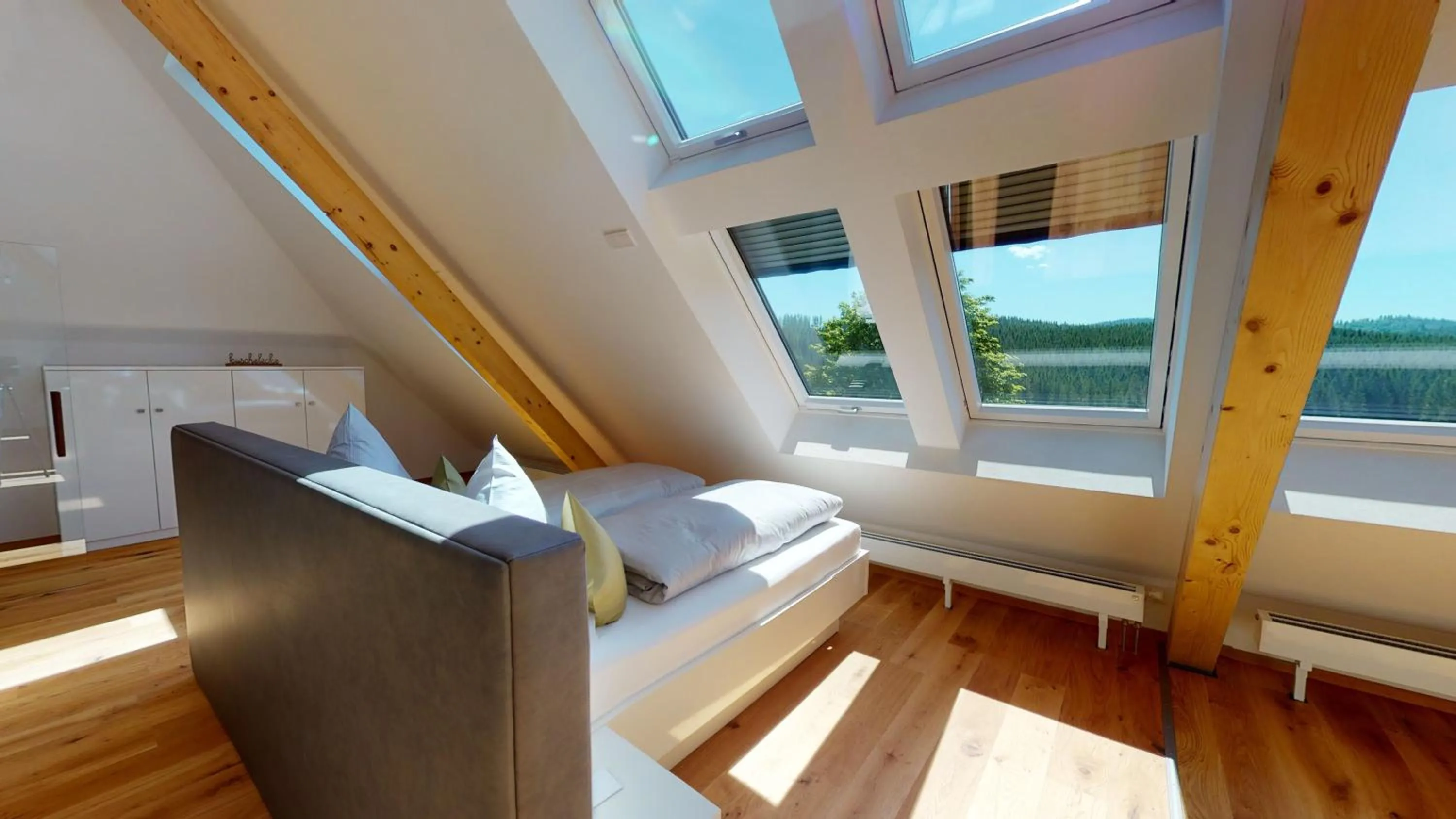 Bed in Landhotel und Apartments Sonneck