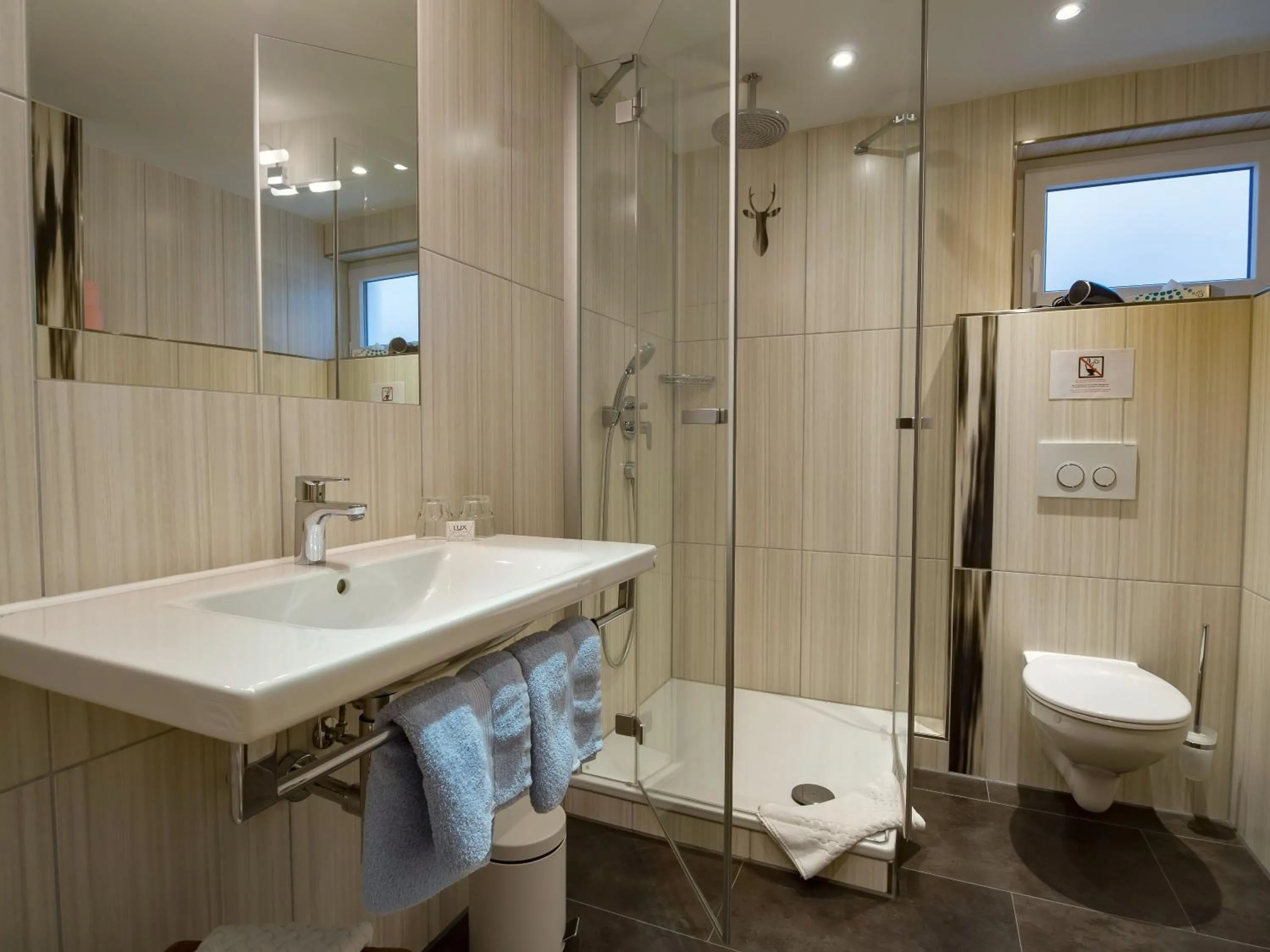 Bathroom in Landhotel und Apartments Sonneck