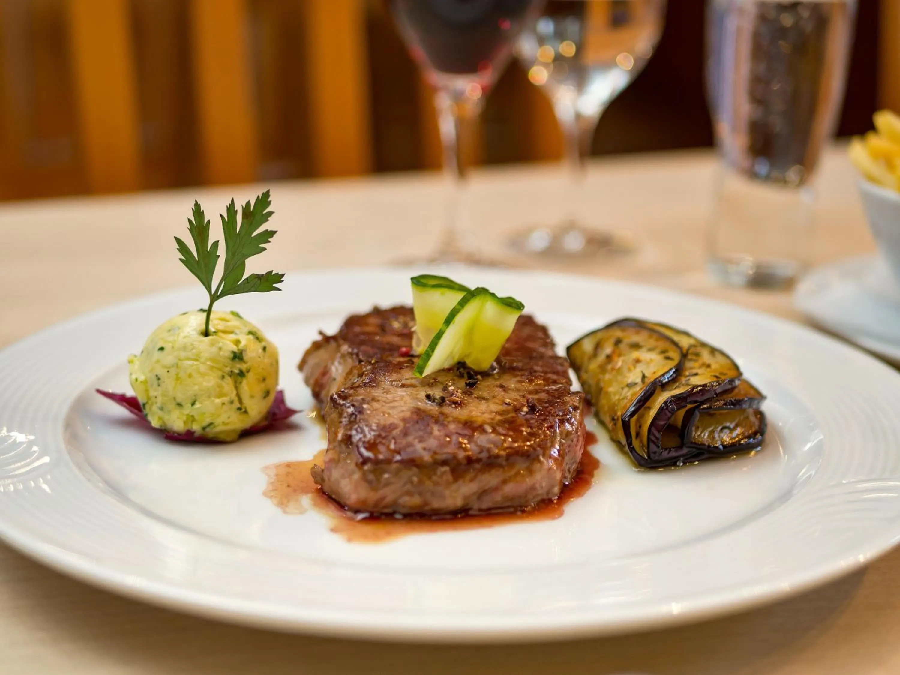 Restaurant/places to eat in Landhotel und Apartments Sonneck