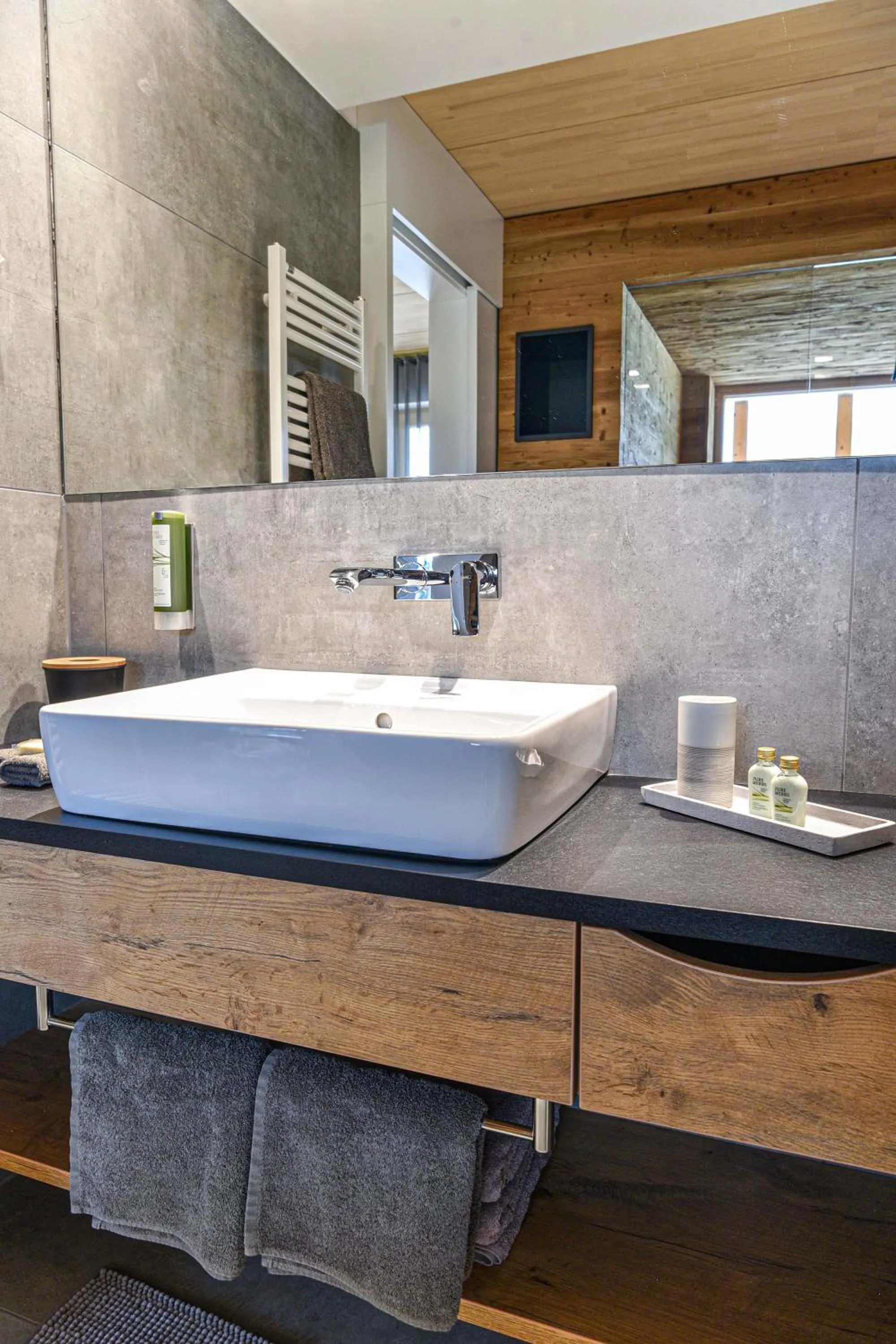Bathroom in Landhotel und Apartments Sonneck