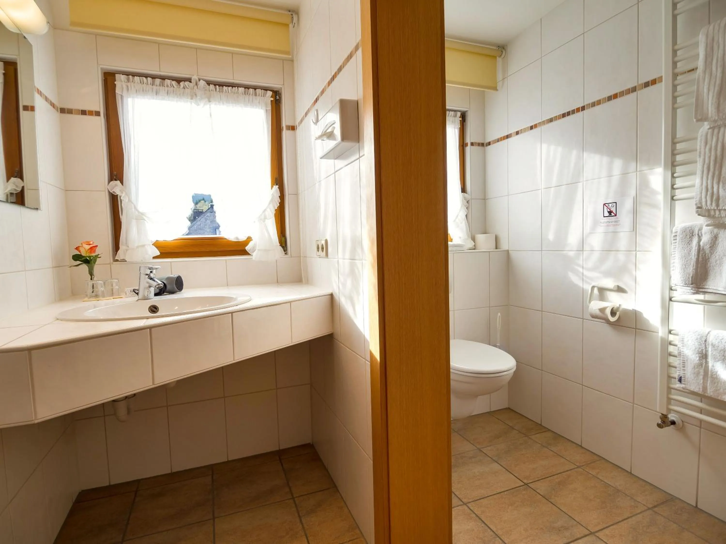 Bathroom in Landhotel und Apartments Sonneck