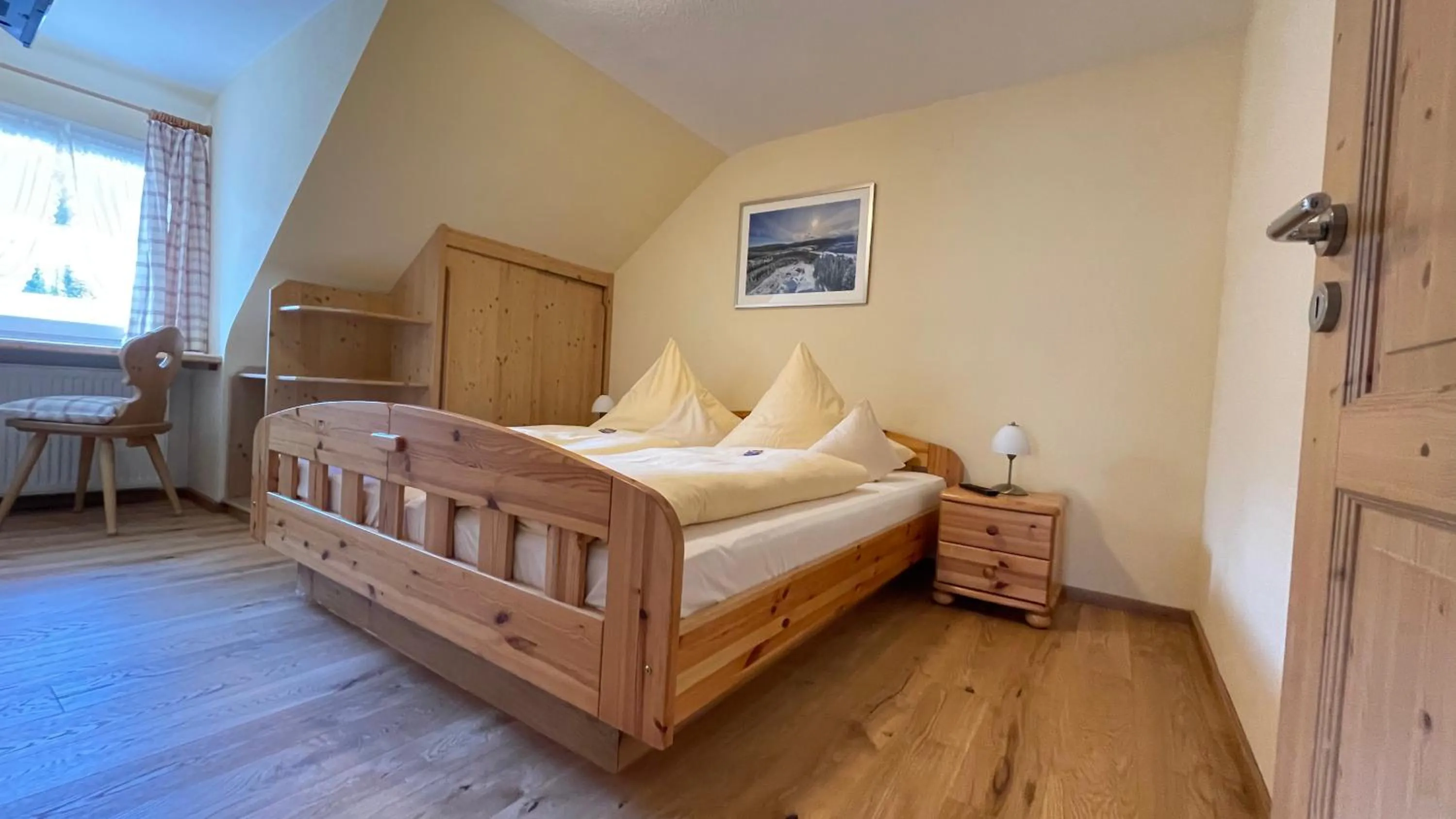 Bed in Landhotel und Apartments Sonneck