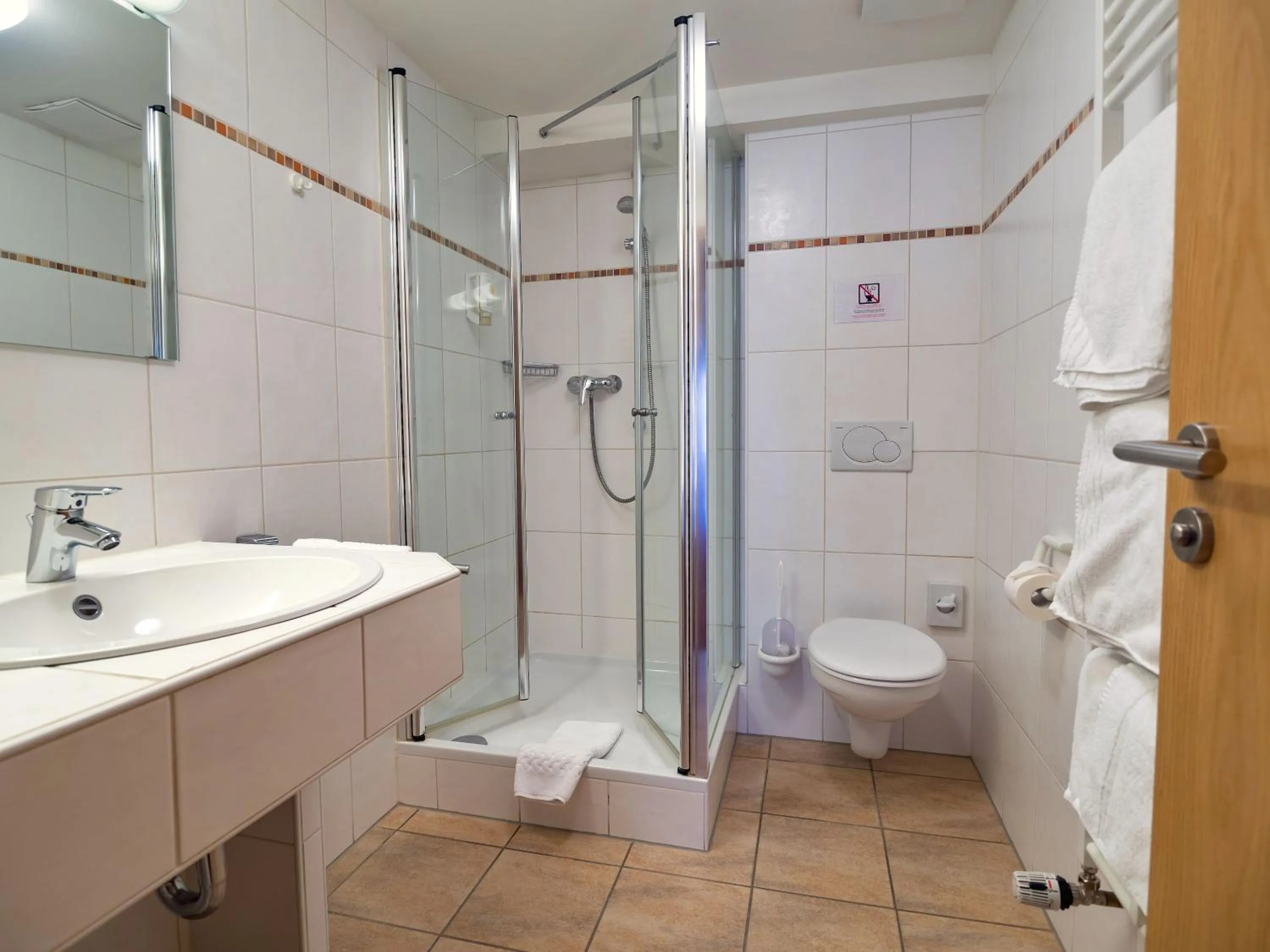 Bathroom in Landhotel und Apartments Sonneck