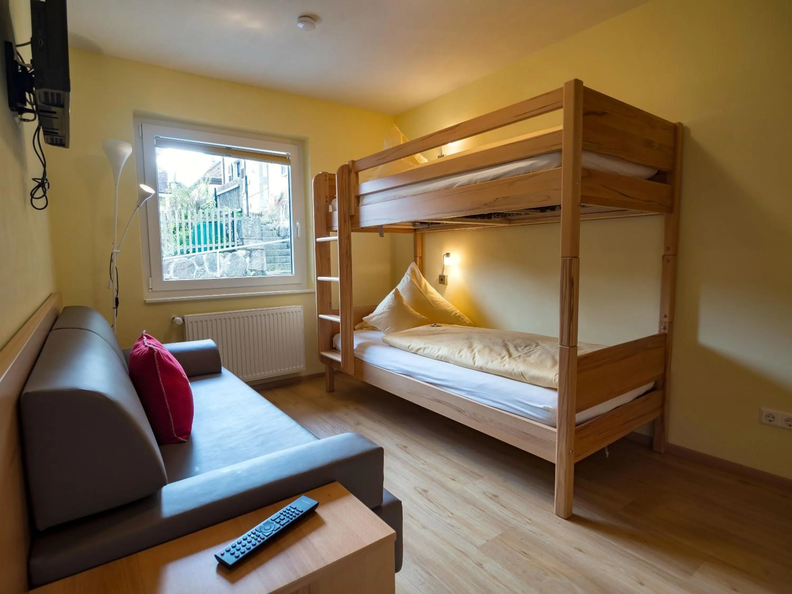 bunk bed, Bed in Landhotel und Apartments Sonneck