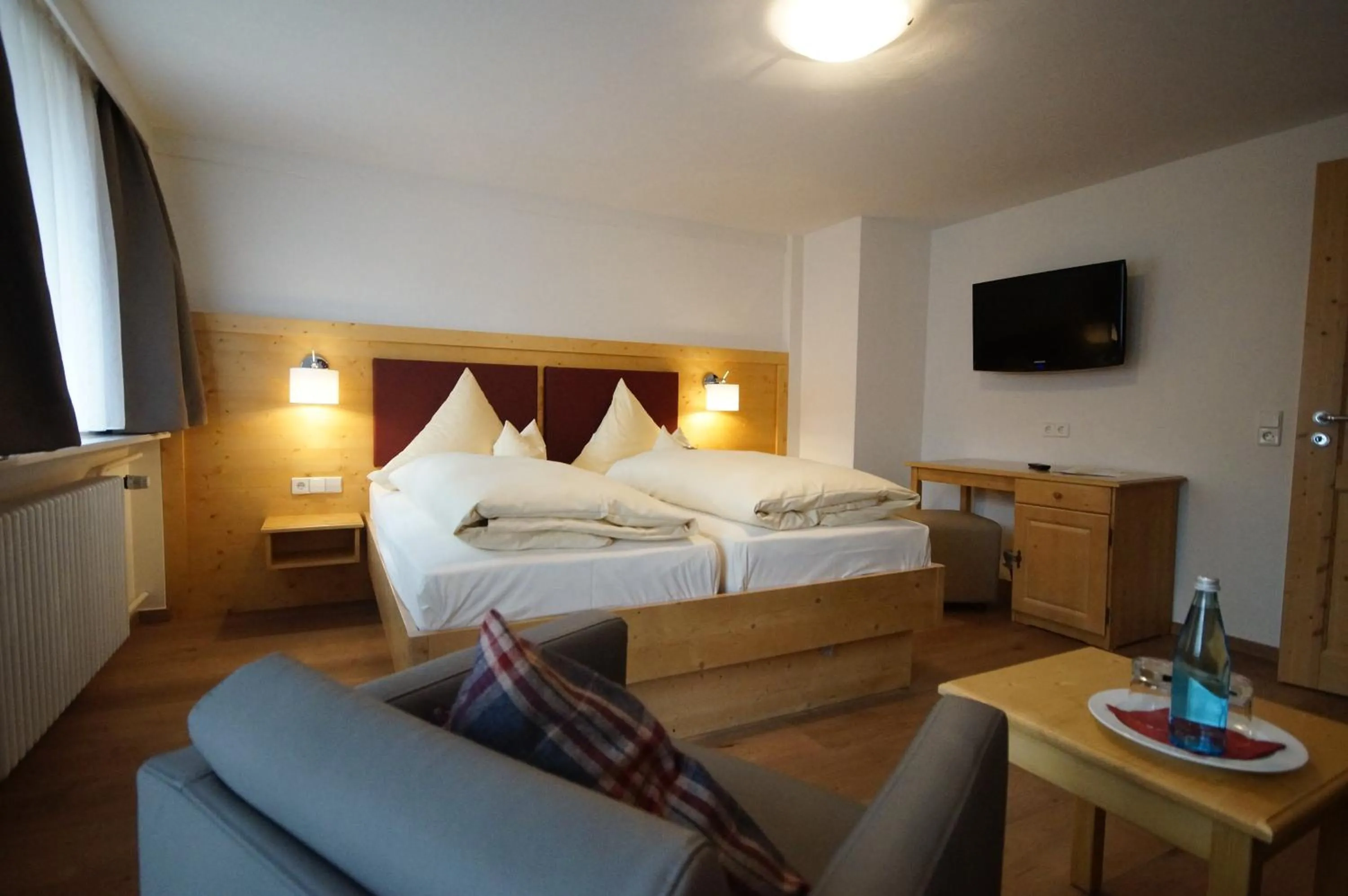 Decorative detail, Bed in Landhotel und Apartments Sonneck