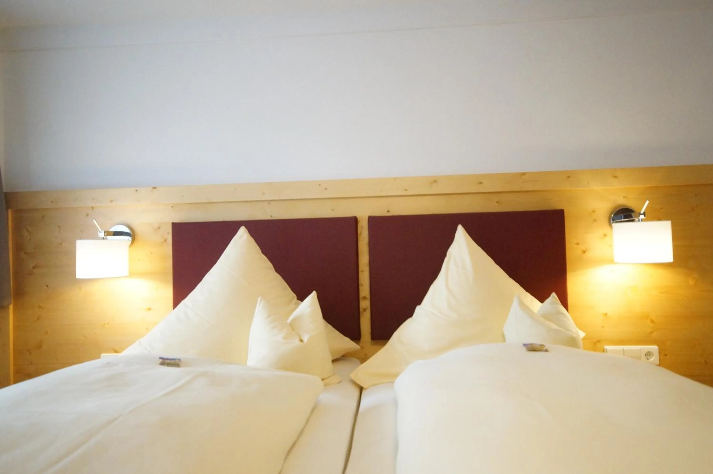 Bed in Landhotel und Apartments Sonneck