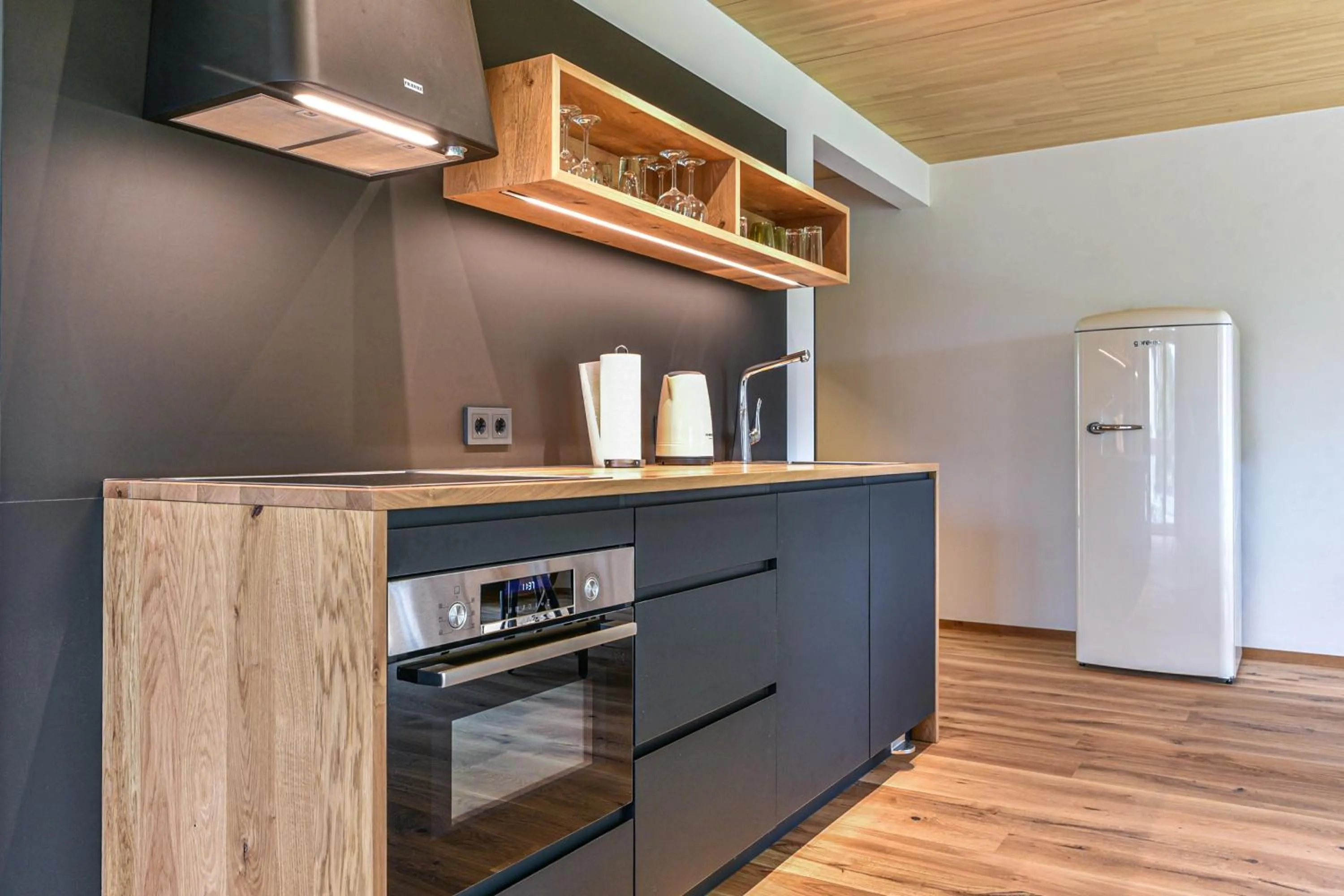 Coffee/tea facilities in Landhotel und Apartments Sonneck