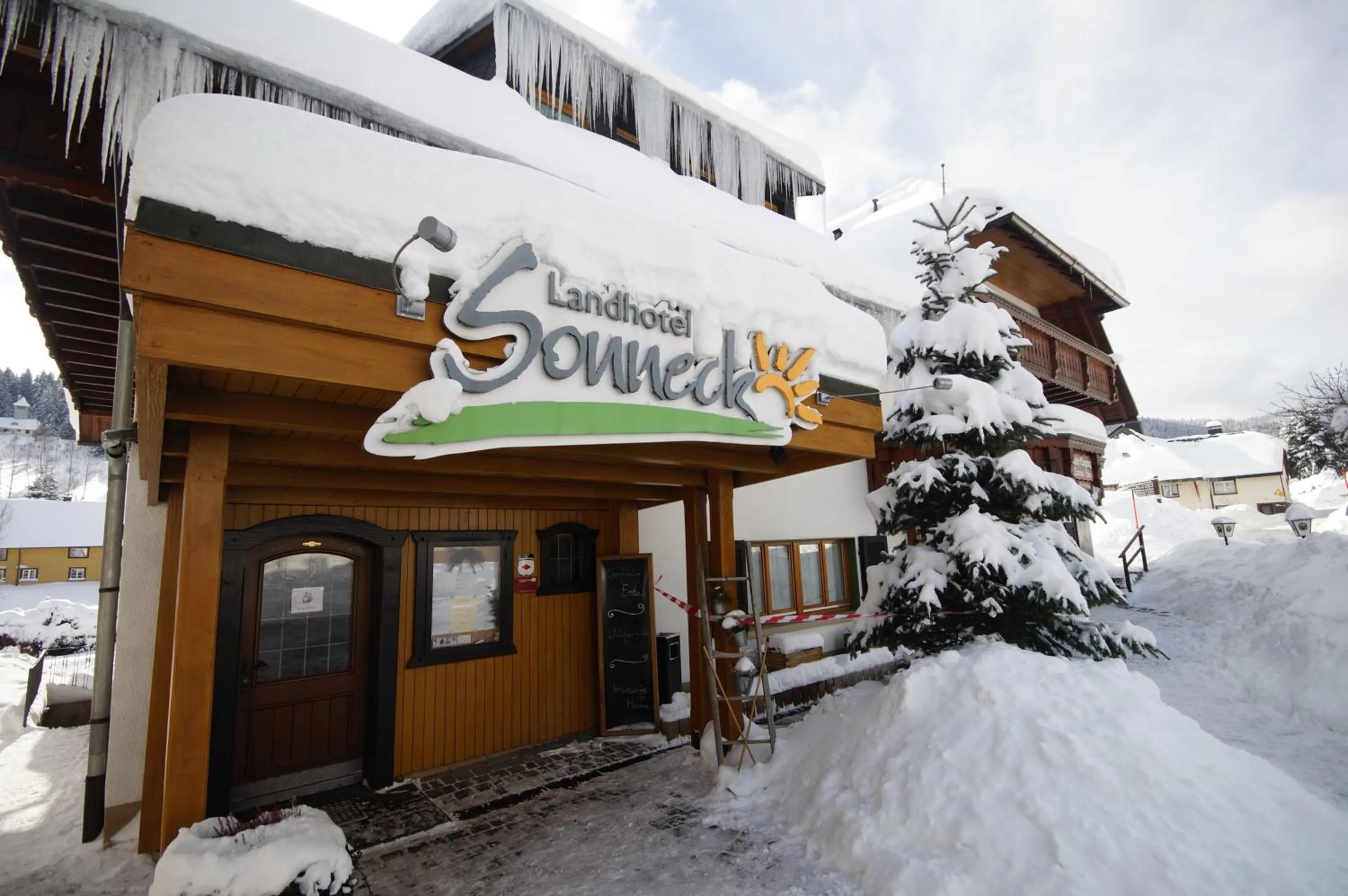 Property building in Landhotel und Apartments Sonneck