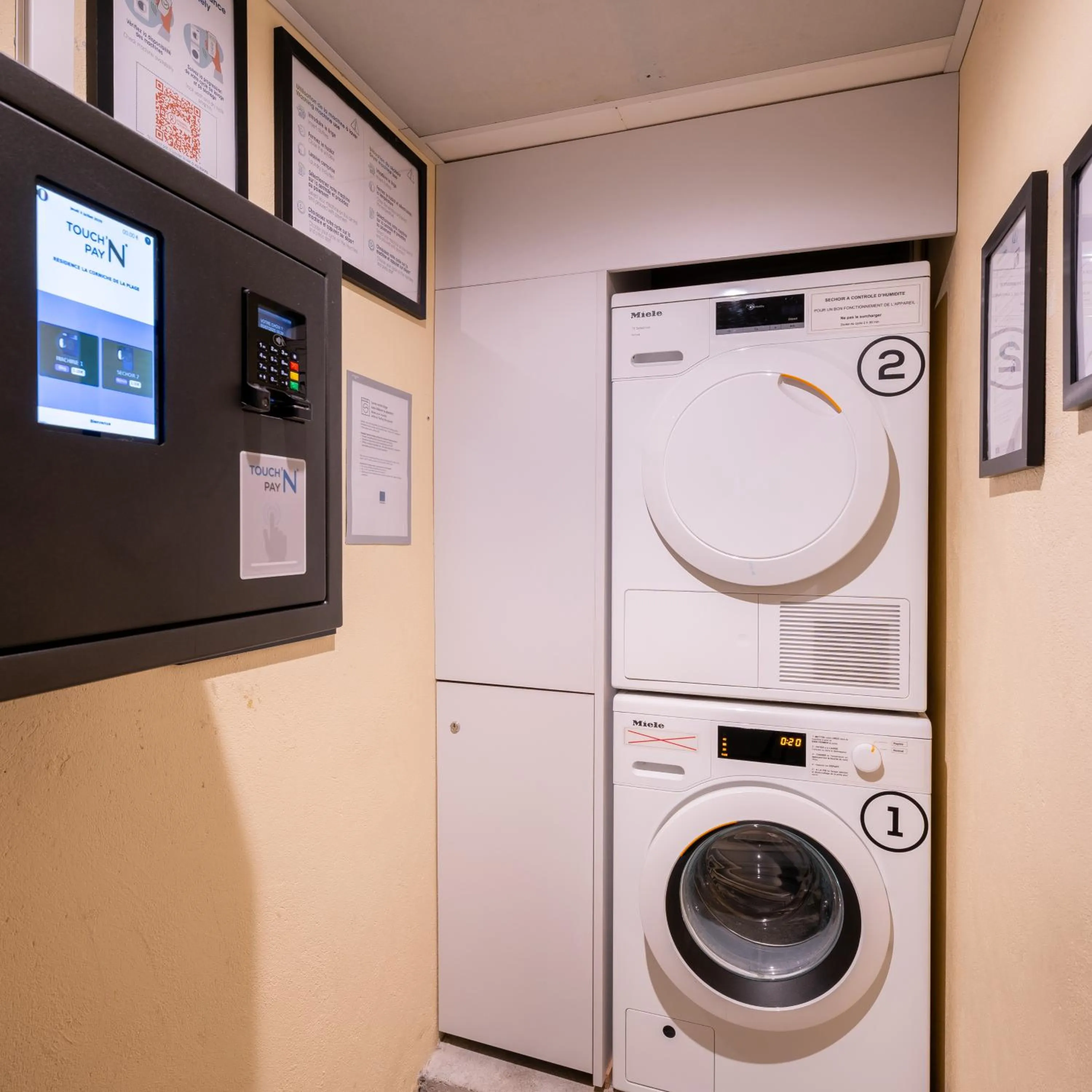 washing machine in Résidence Pierre & Vacances la Corniche de la Plage
