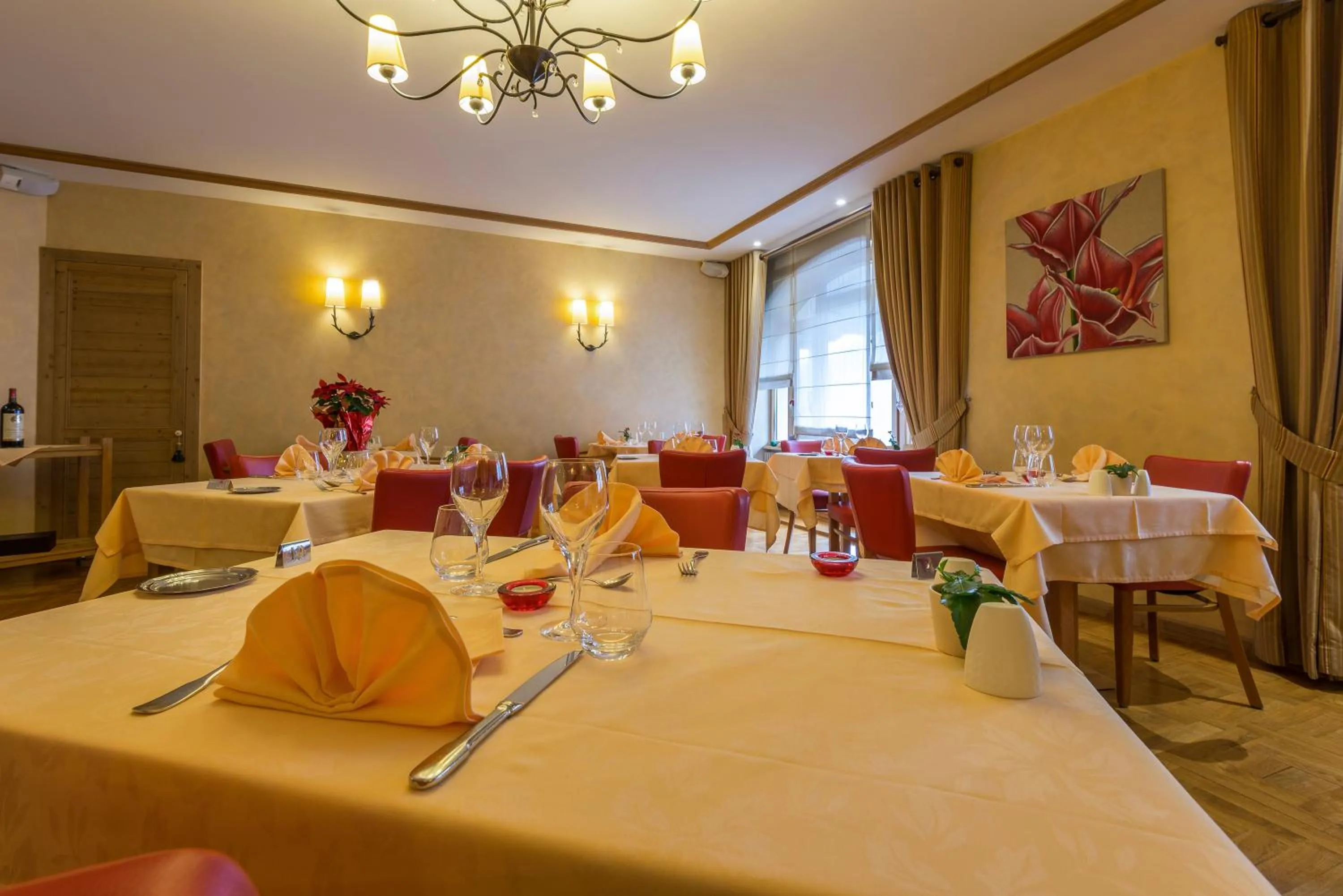 Restaurant/places to eat in La Couronne