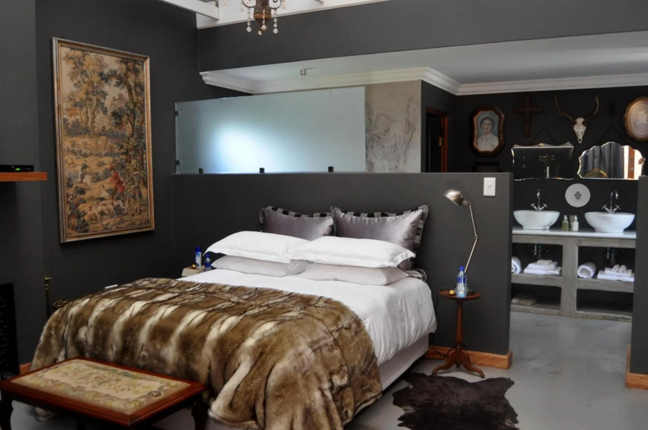 Deluxe Double Room in Festina Lente Guesthouse